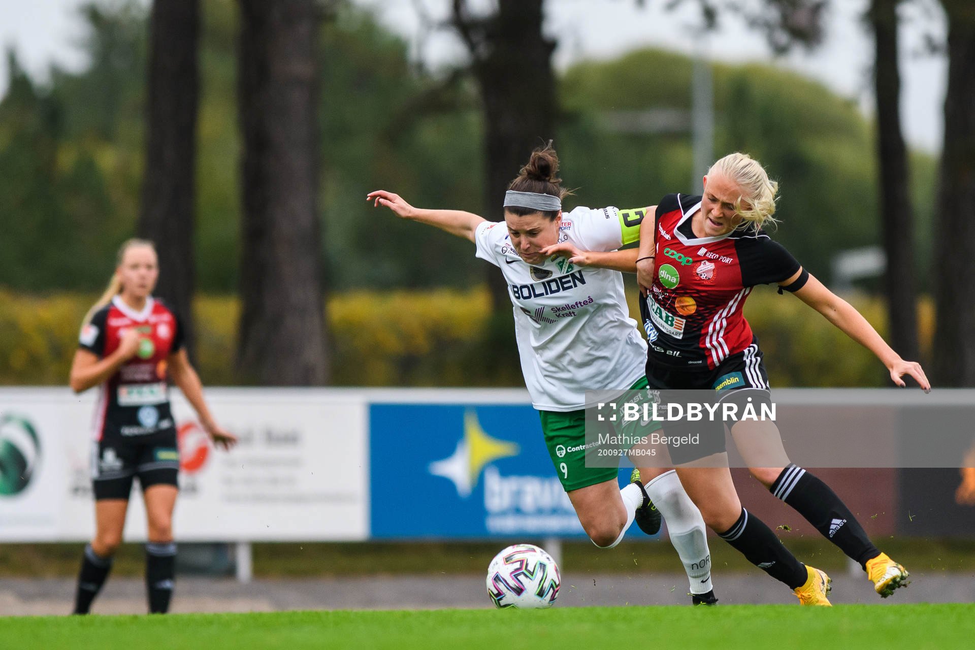 Moröns Hayley Dowd och Lidköpings Emilia Bengtsson