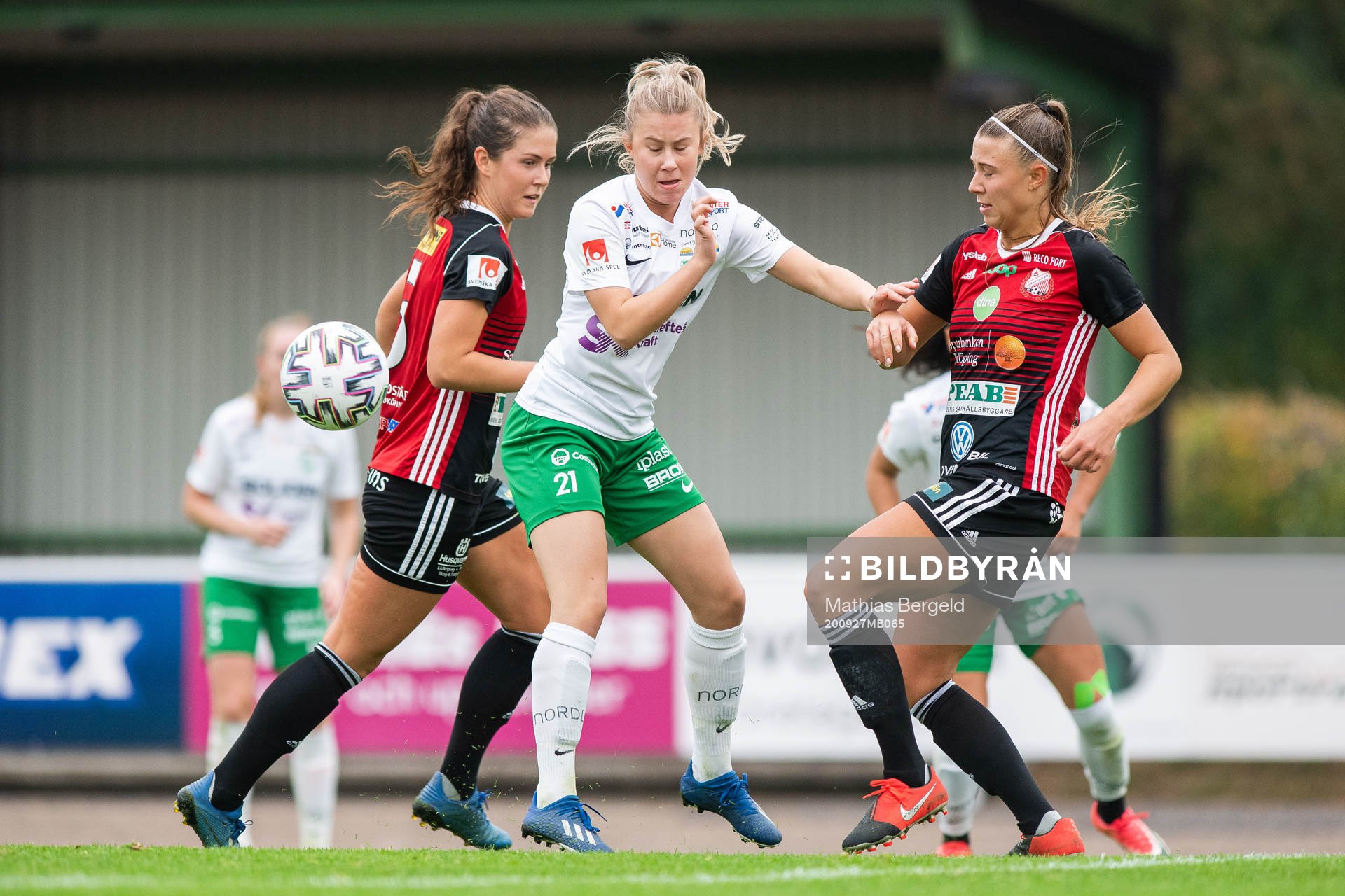 Lidköpings Moa Heinulf och Emilia Hjertberg
