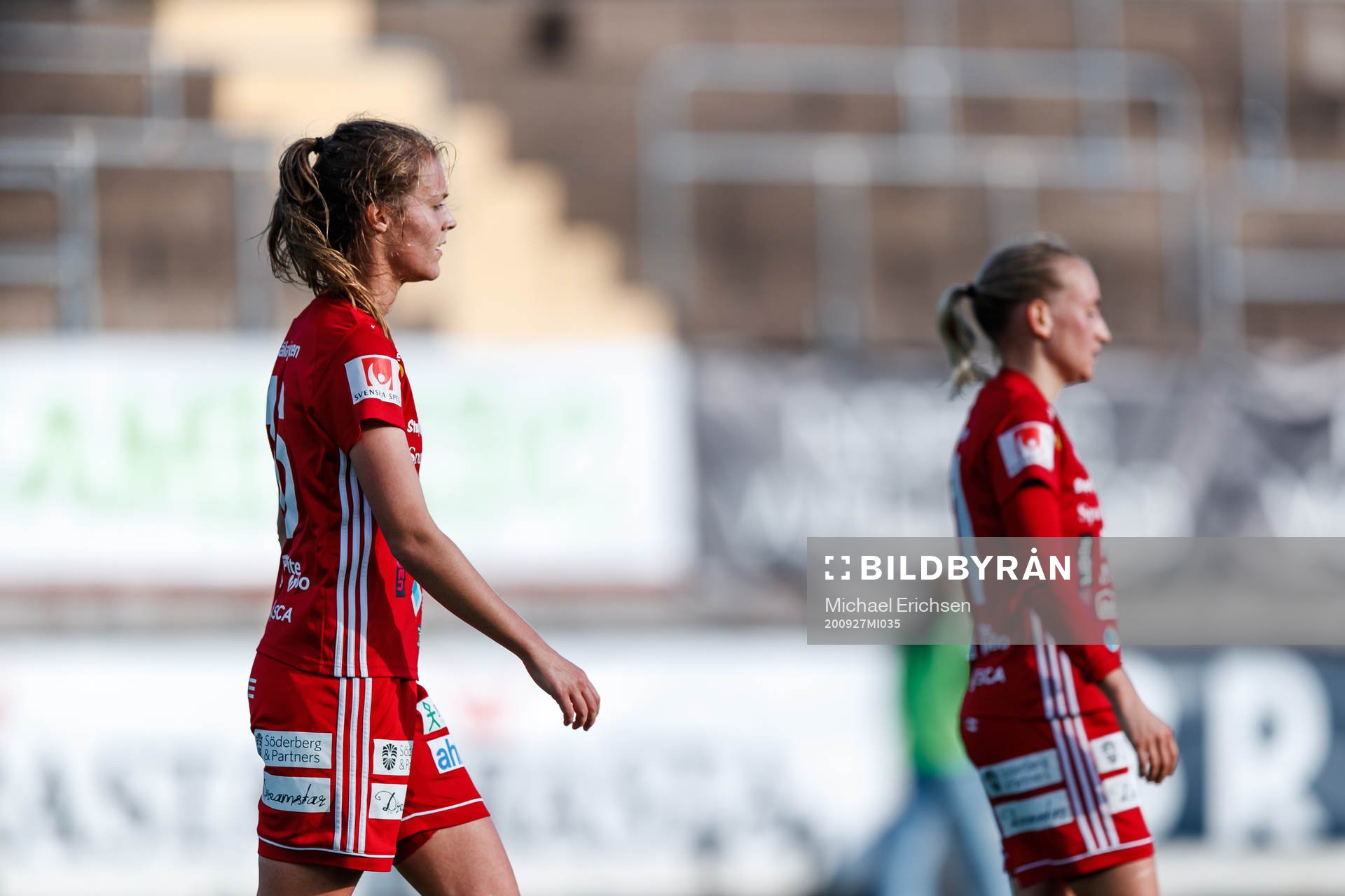Piteås Maja Green och Sofia Wännerdahl deppar