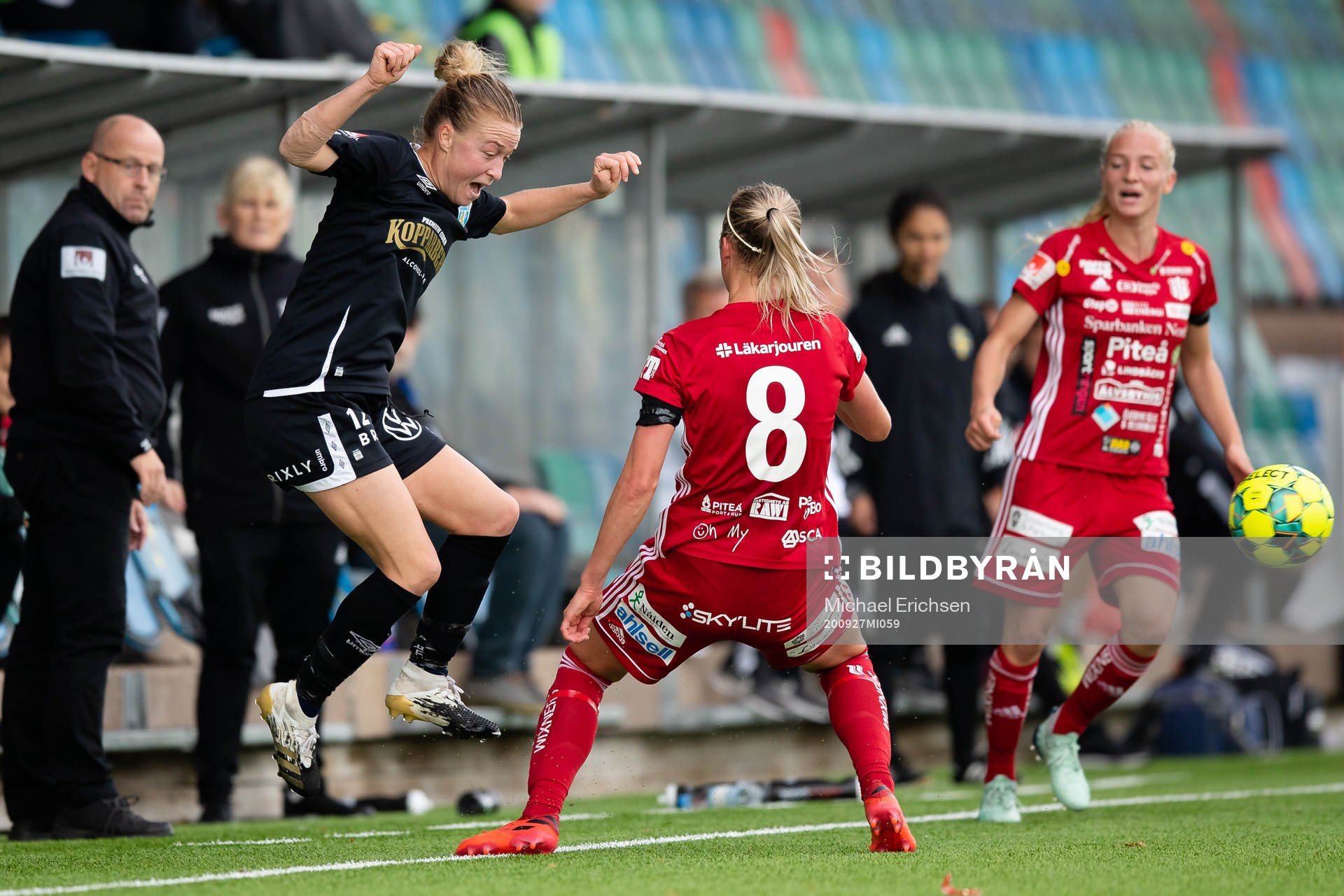 Göteborgs Emily Sonnett  och Piteås Julia Karlenäs