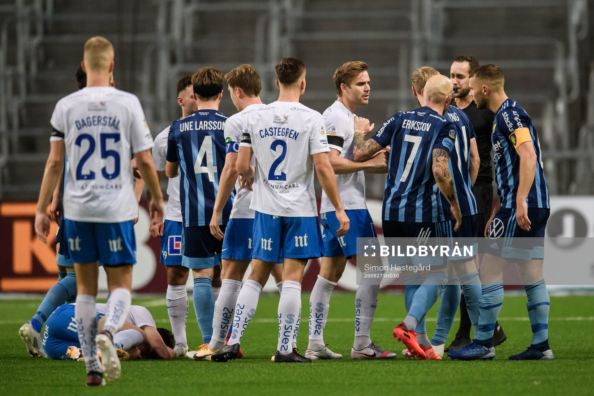 Spelarna i dispyt