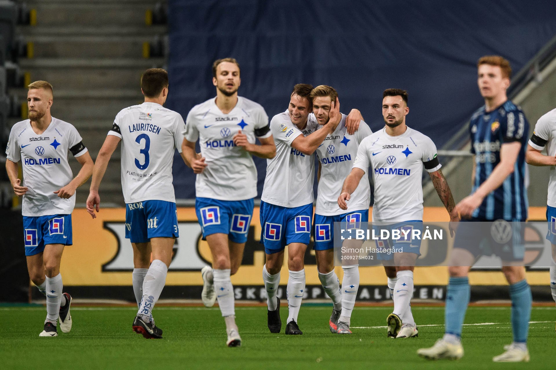 IFK Norrköpings Christoffer Nyman jublar med lagkamrater