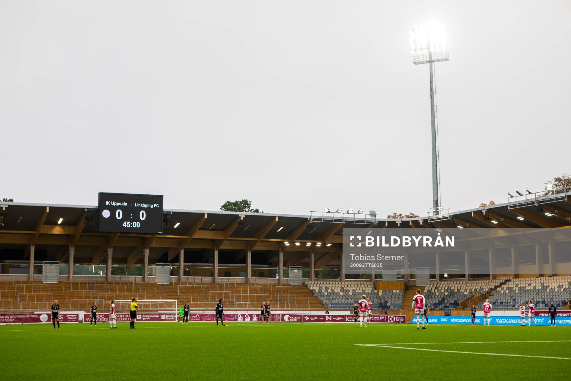 Avspark efter halvtid under fotbollsmatchen i Damallsvenskan mellan Uppsala och Linköping den 27 september 2020 i Uppsala.