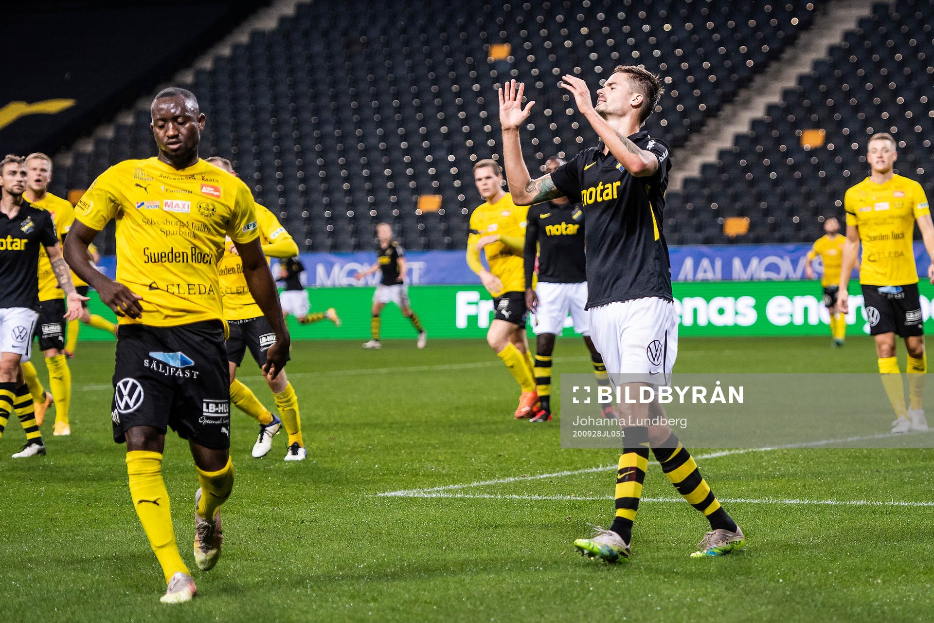 s Mikael Lustig deppar