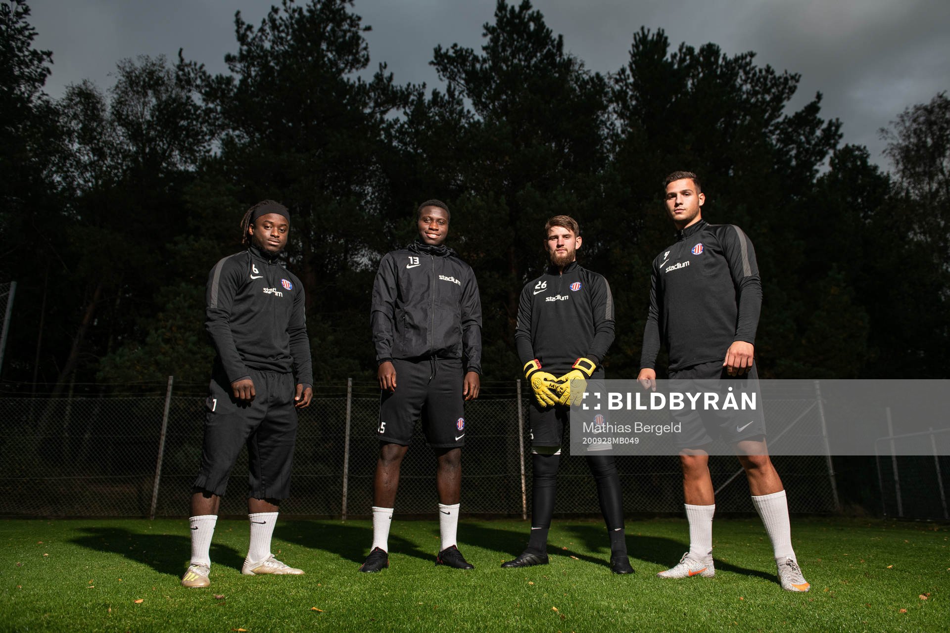 Abdou Sabally, Sabarr Janneh, målvakt Anton Capaldi och