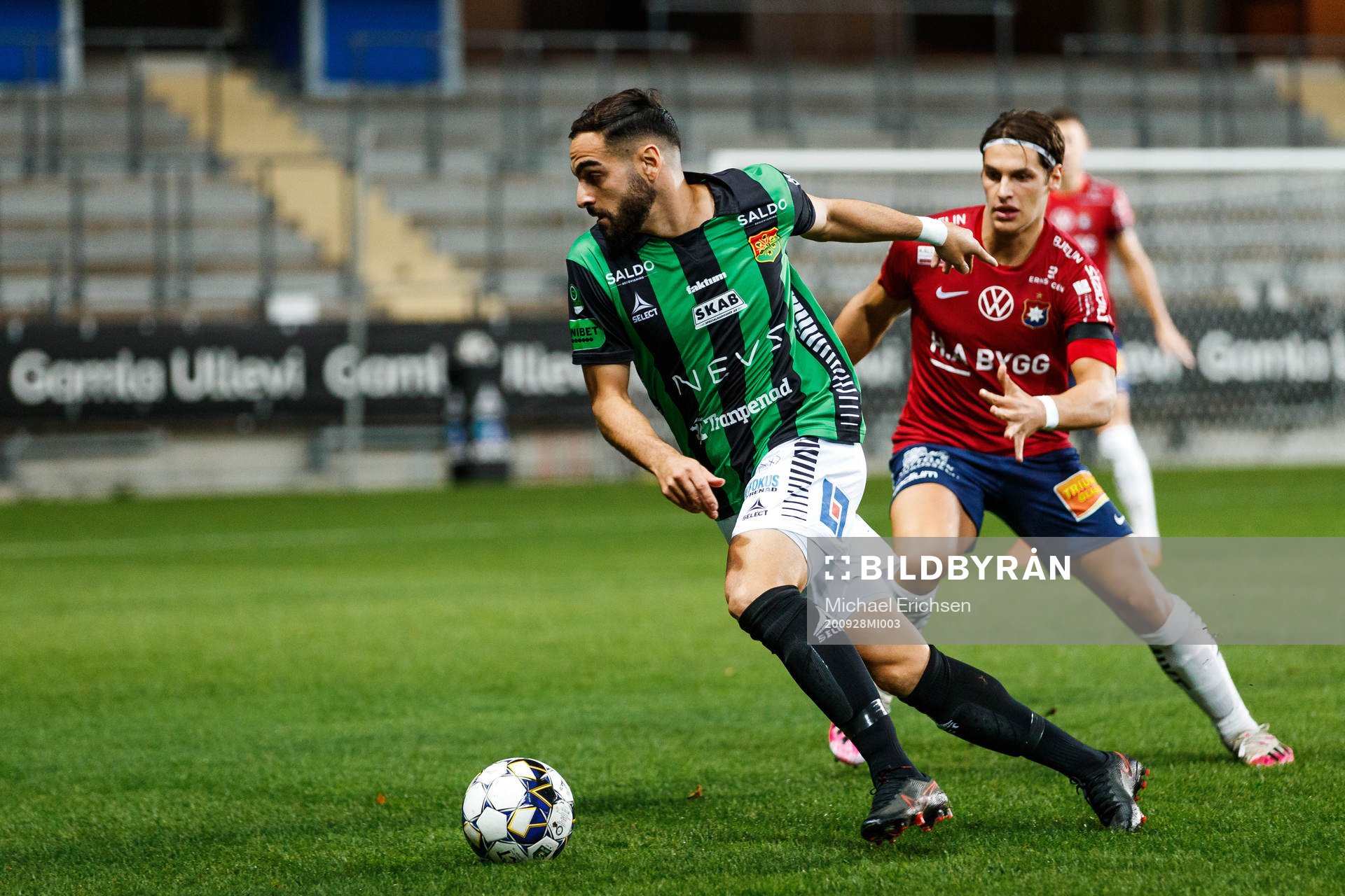 GAIS Mervan Celik och Örgrytes Kevin Ackermann