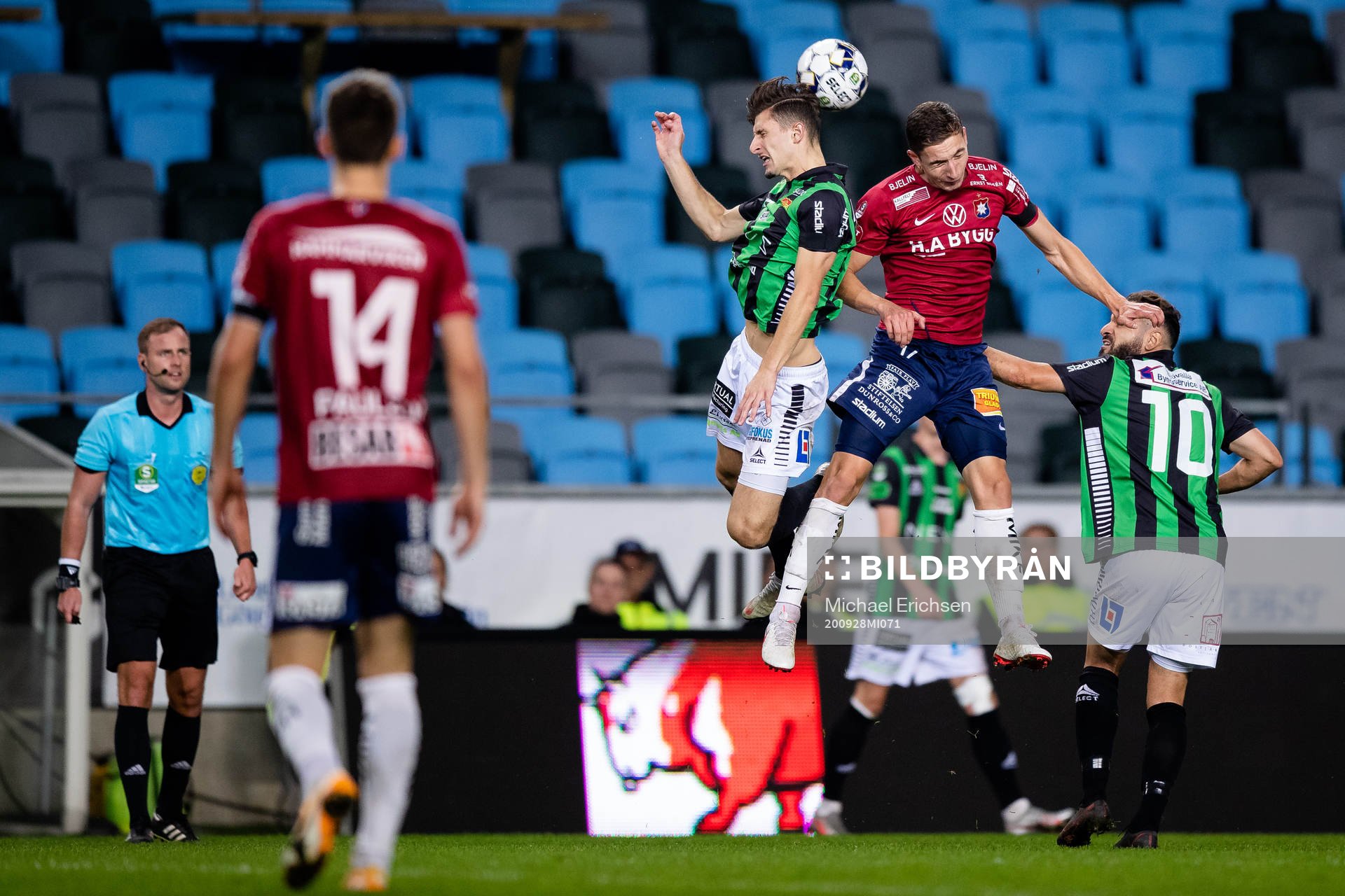 GAIS Adnan Maric i nickduell med Örgrytes Lukas Browning