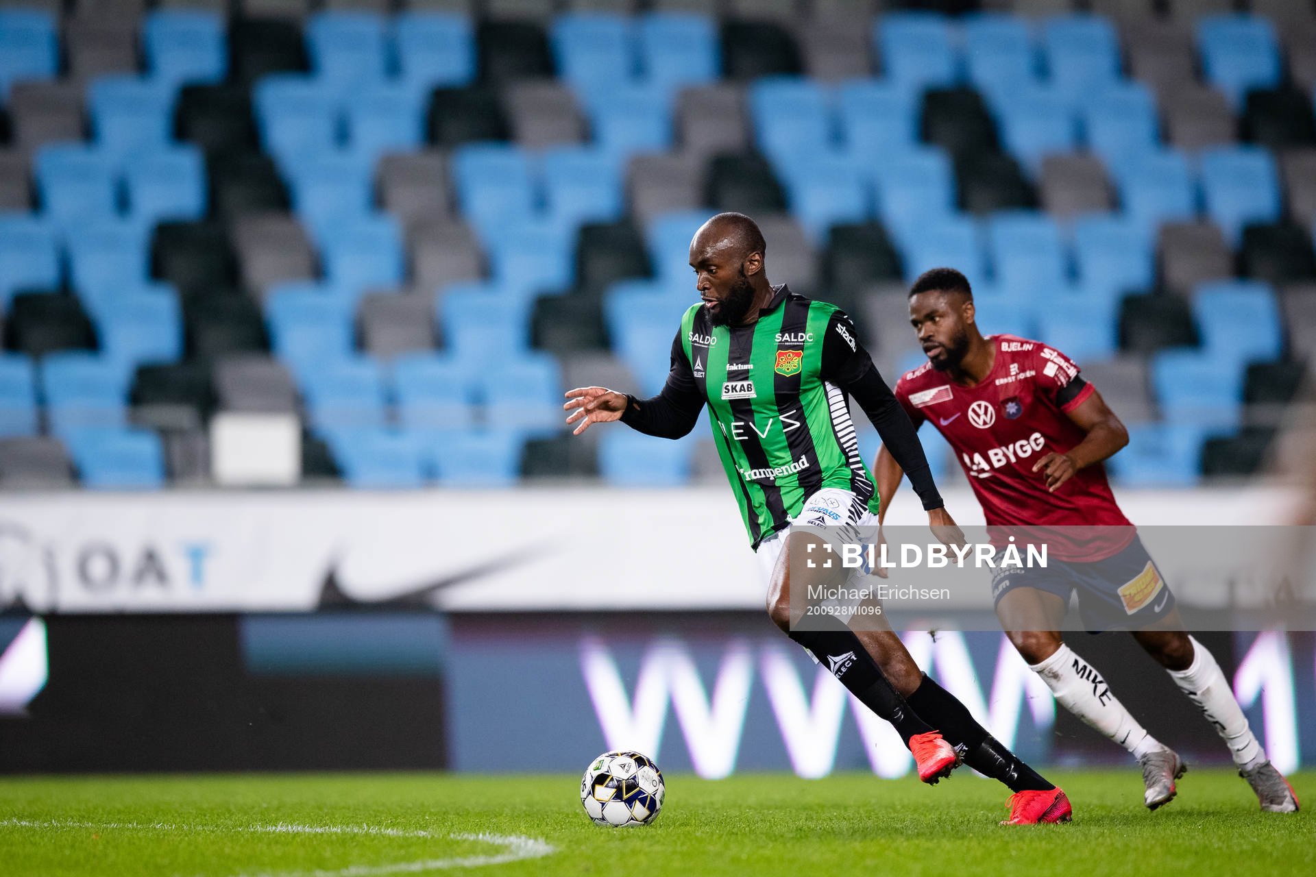 GAIS Boris Lumbana och Örgrytes Abdoul Razak