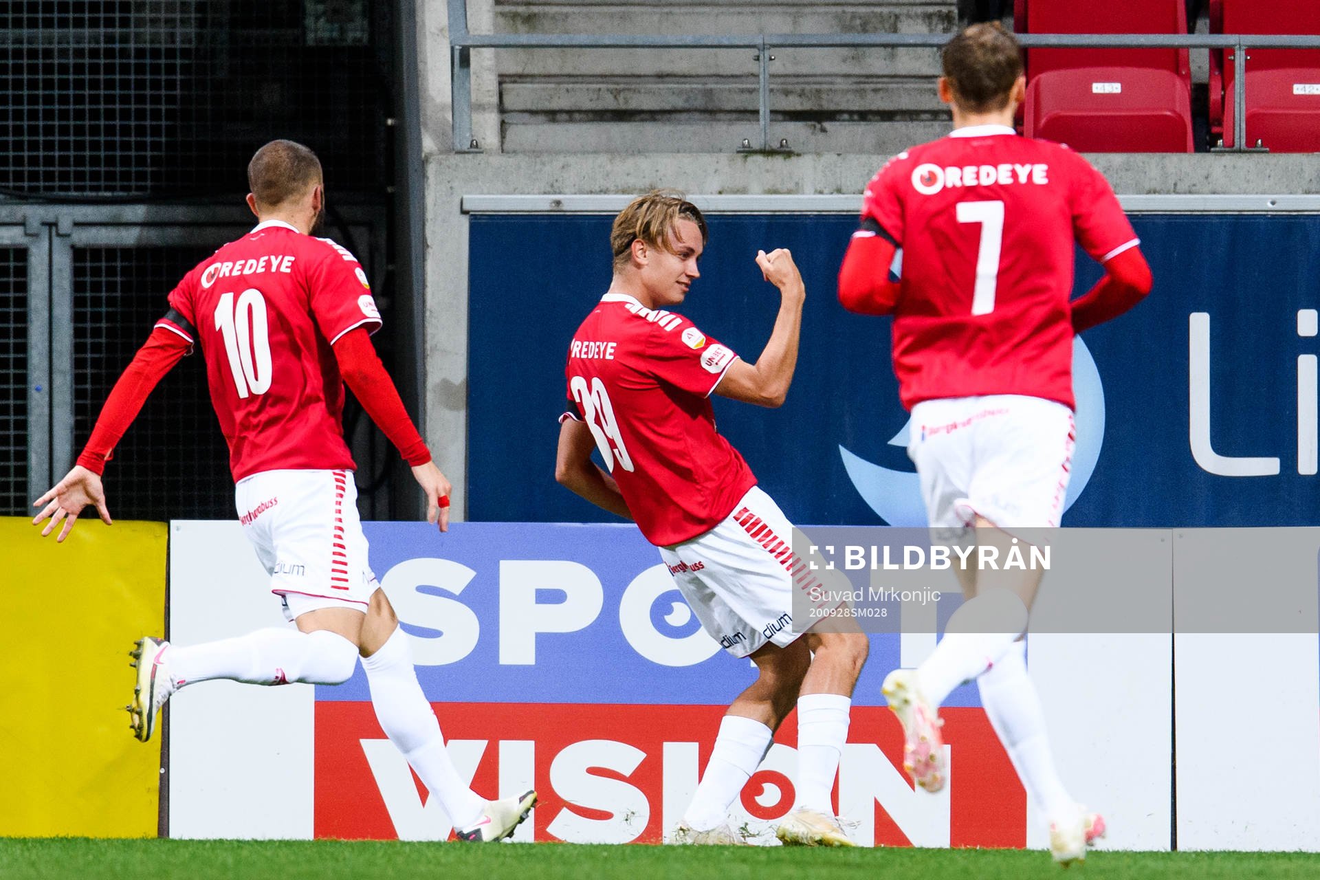 Kalmars Isak Magnusson jublar