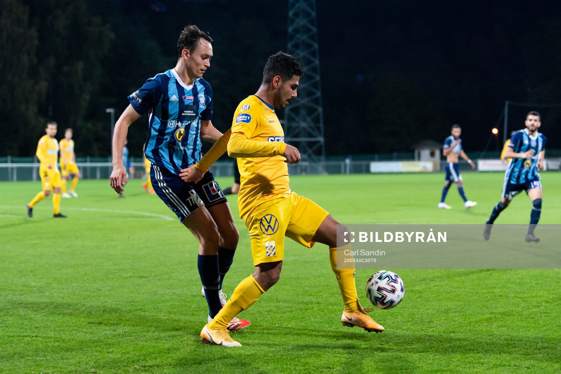 Husqvarnas Boris Bozic och IFK Göteborg Hosam Aiesh