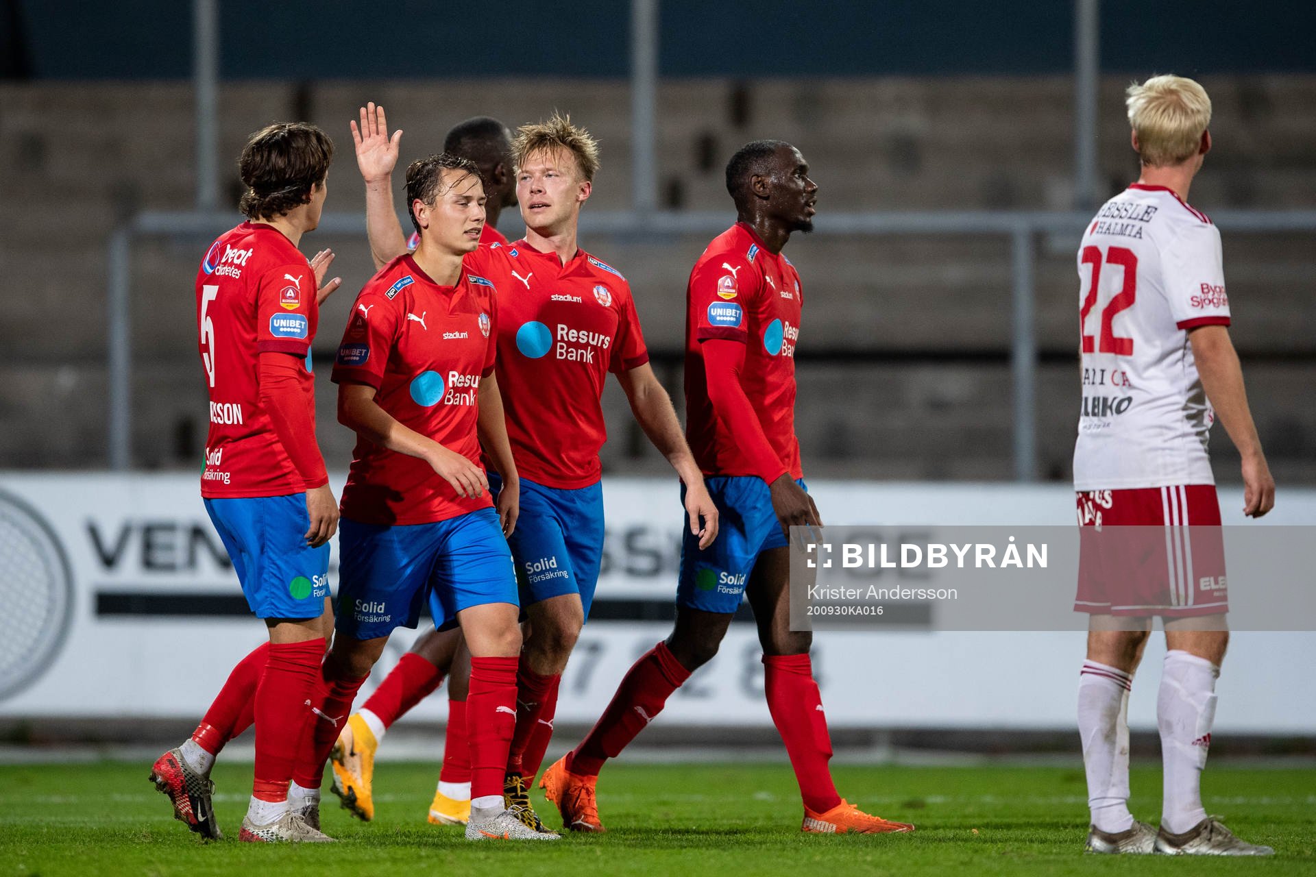 Helsingborgs Andreas Landgren jublar med lagkamrater