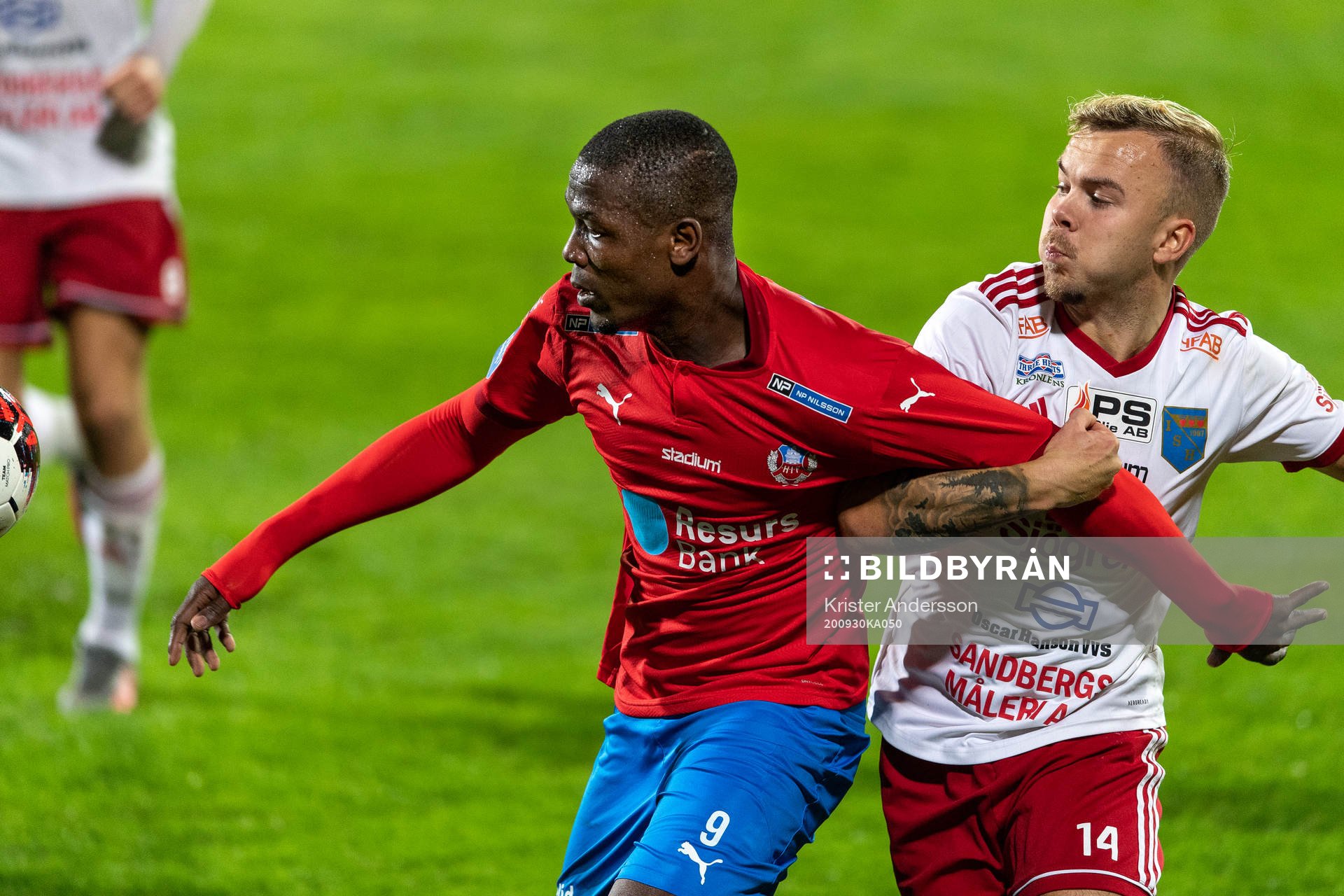 Helsingborgs Ravy Tsouka Dozi och Halmias Rasmus Bengtsson