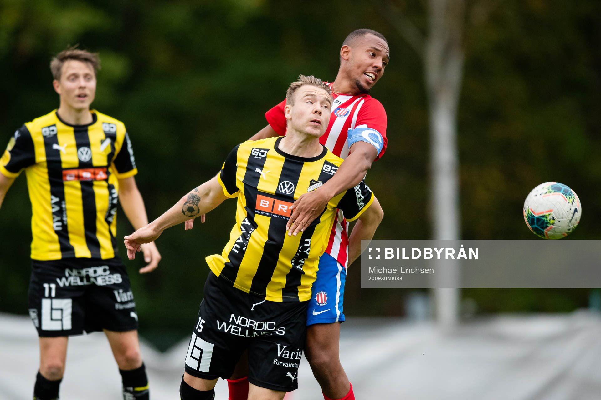 Häckens Alexander Söderlund och Angereds Adam Jallow