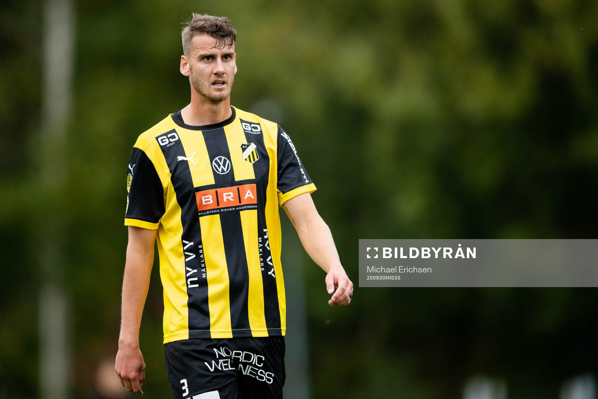 Häckens Johan Hammar deppar i halvlek av fotbollsmatchen i