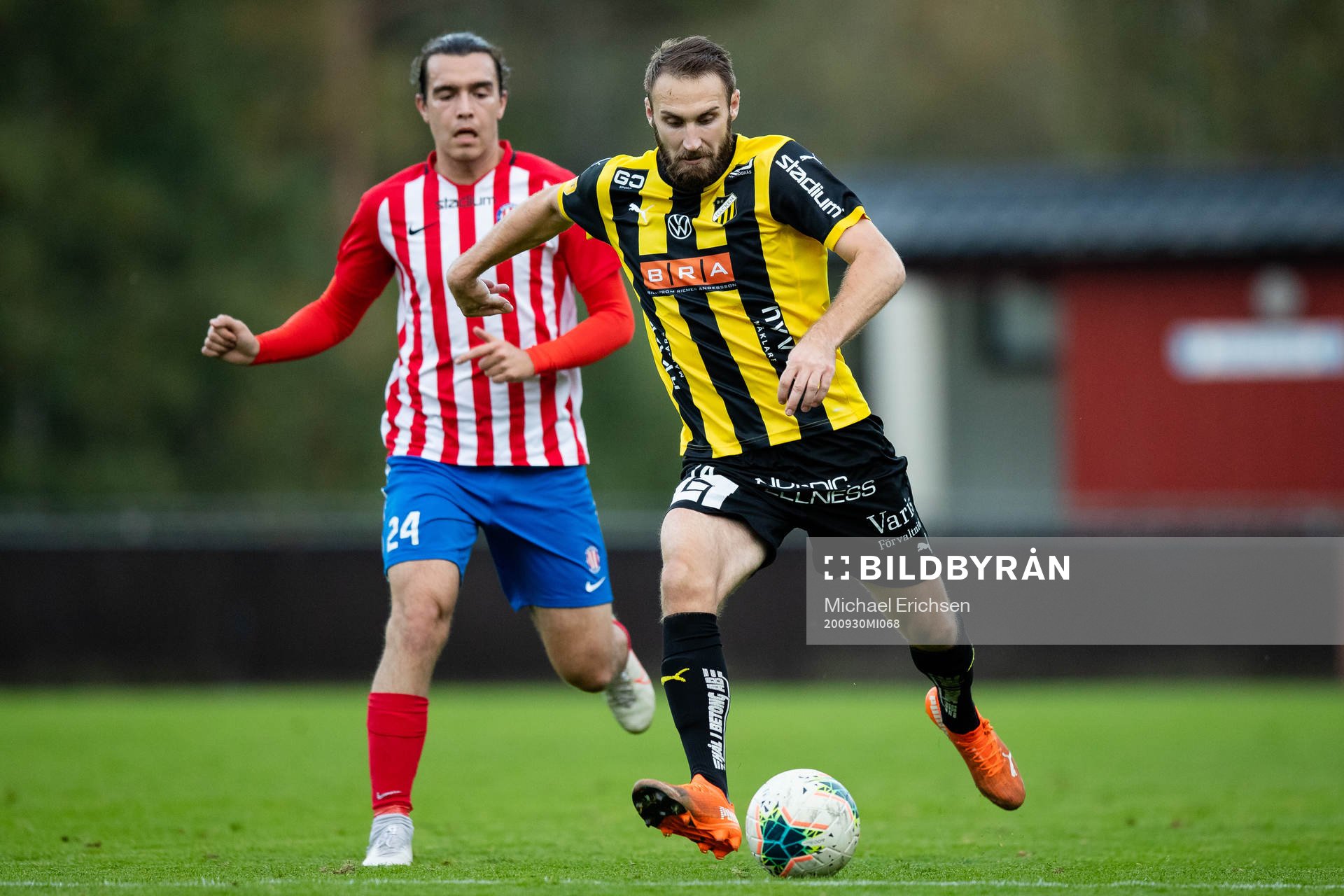 Angereds Frane Sirinic och Häckens Oskar Sverrisson