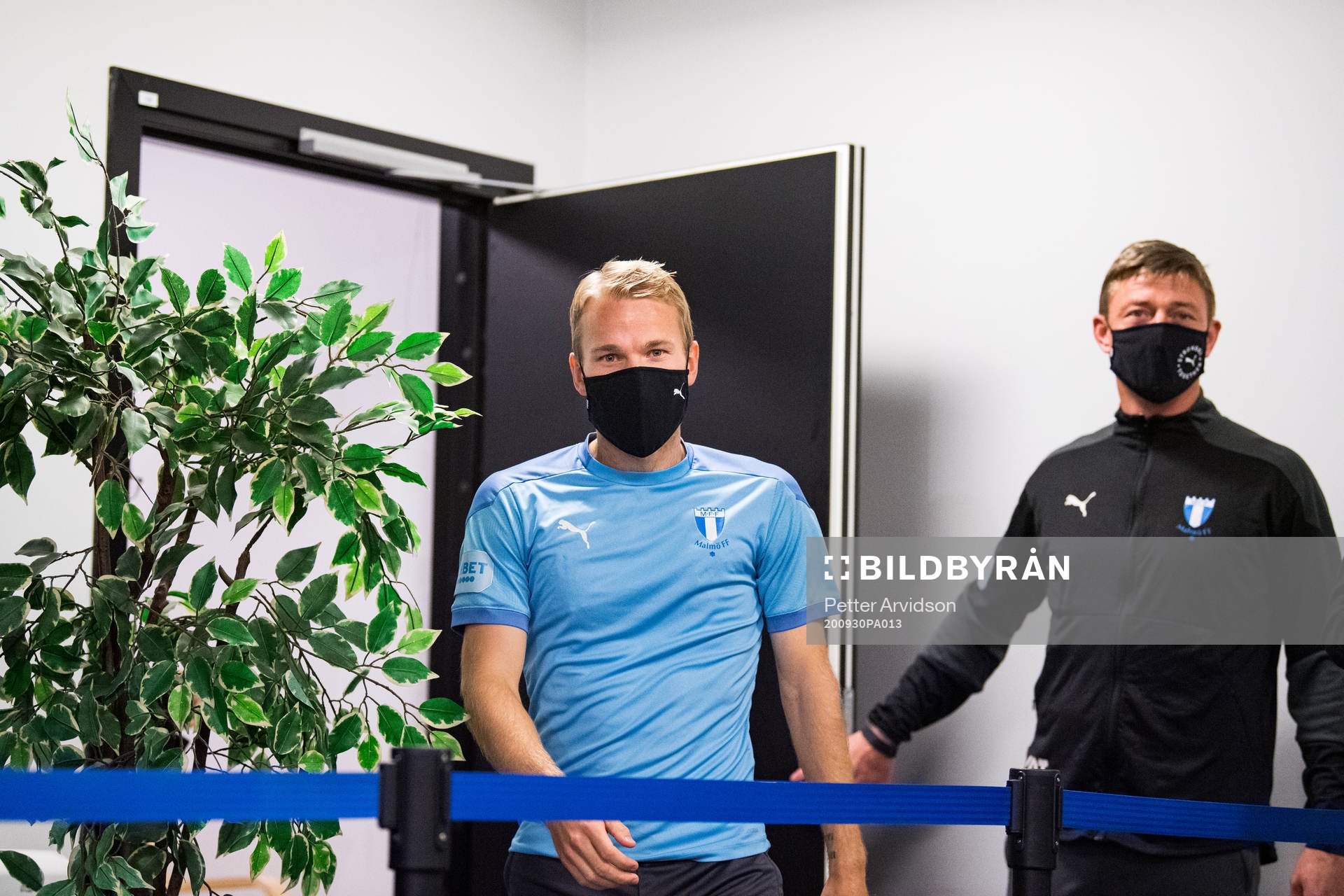 Oscar Lewicki and Jon Dahl Tomasson, head coach