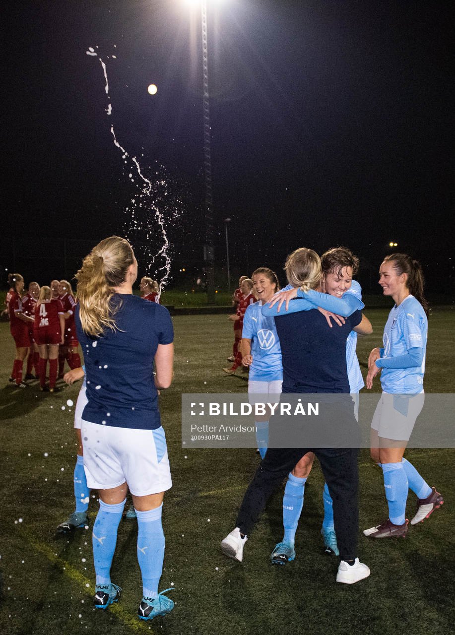 Malmö FFs Anna Hellsten jublar