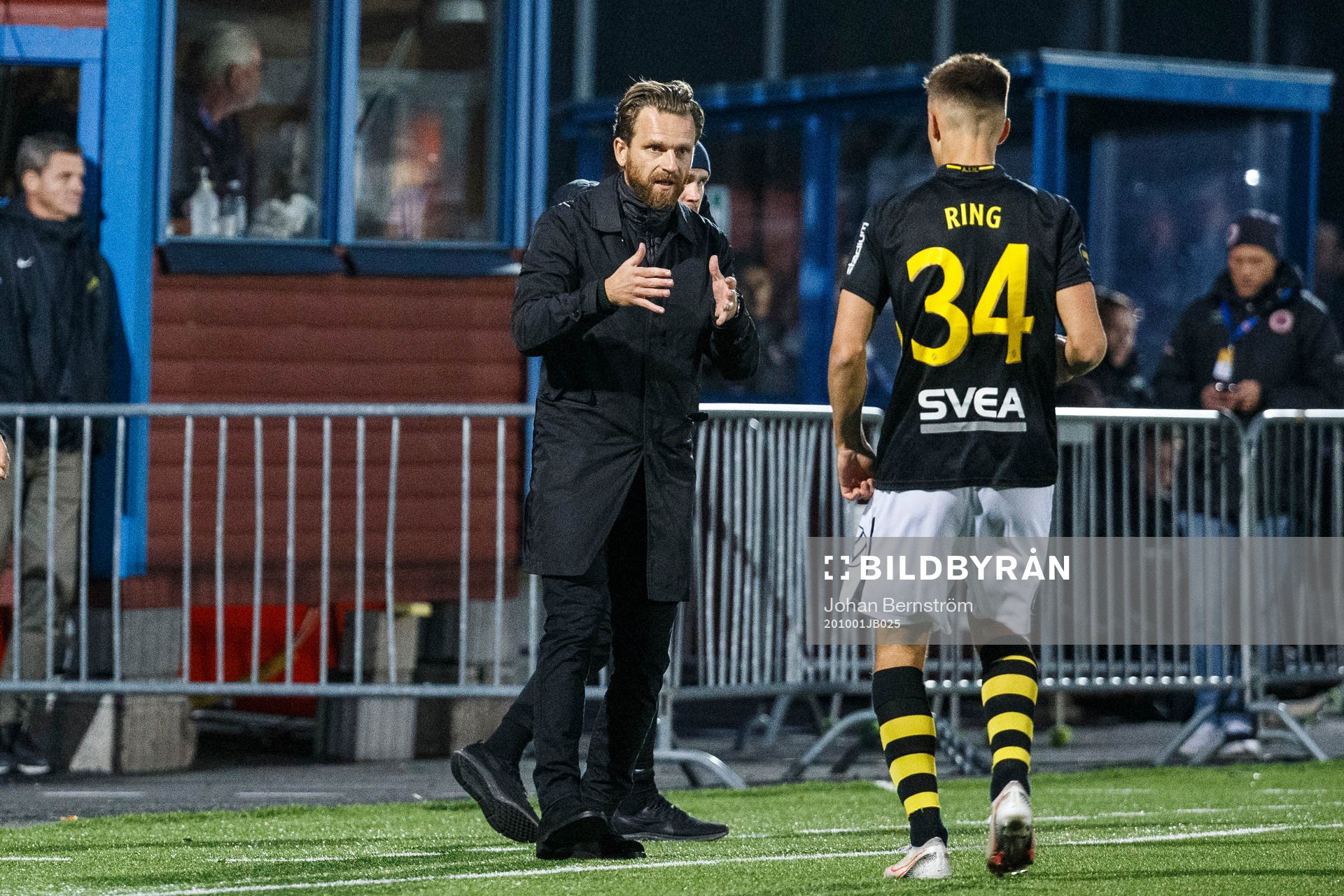 s Erik Ring och tränare Bartosz Grzelak