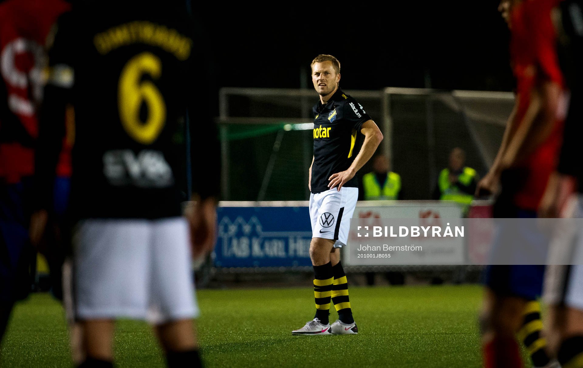 s Sebastian Larsson
