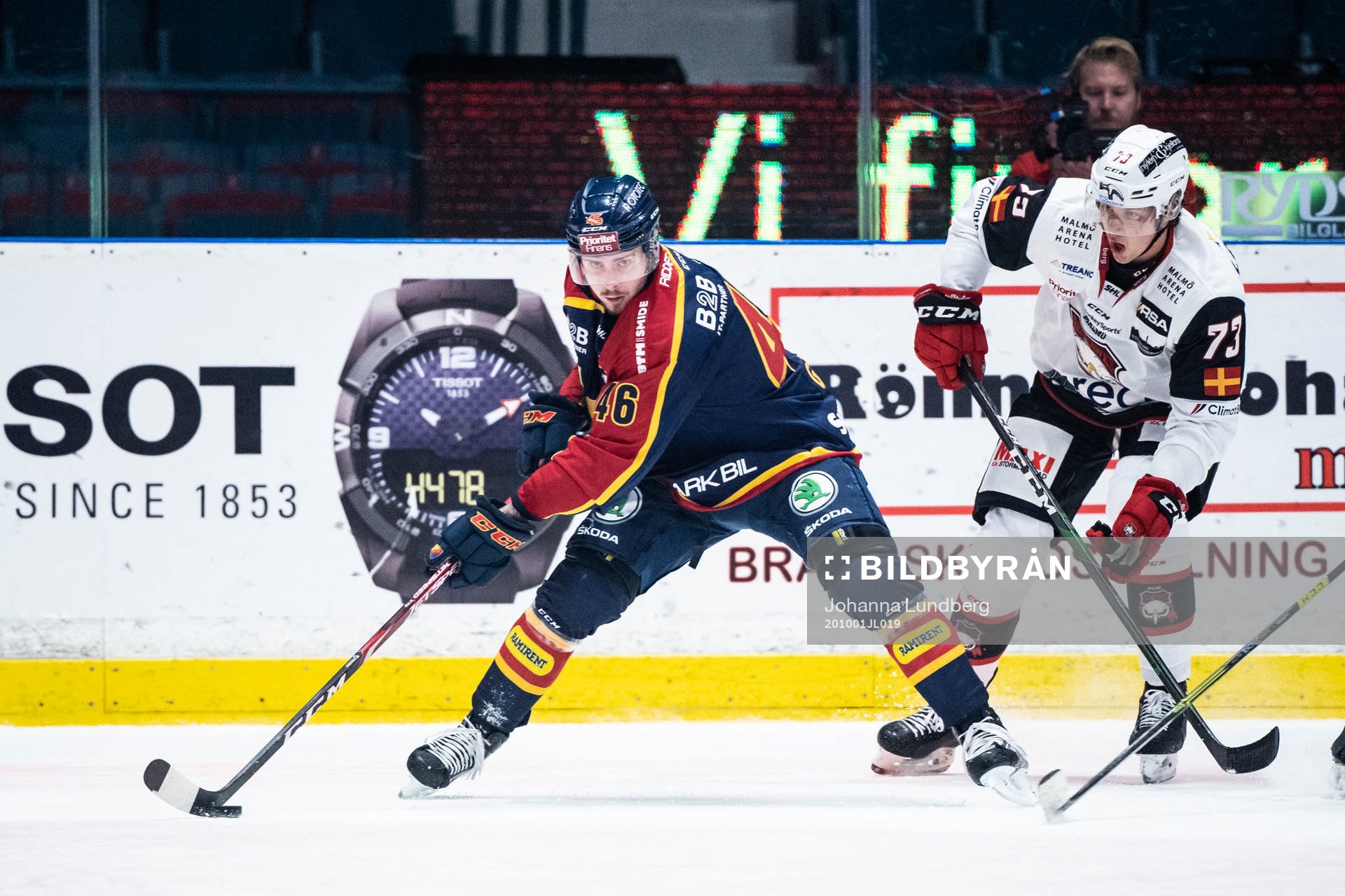 Djurgårdens Albin Grewe och Malmö Redhawks Adam Ollas