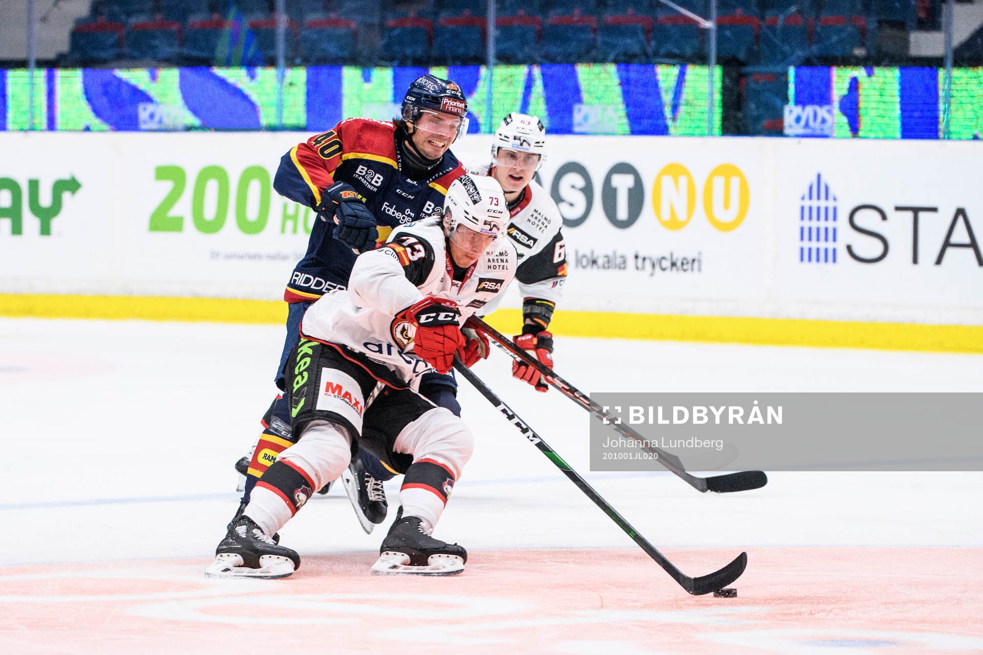 Djurgårdens Jacob Josefson mot Malmö Redhawks Adam Ollas