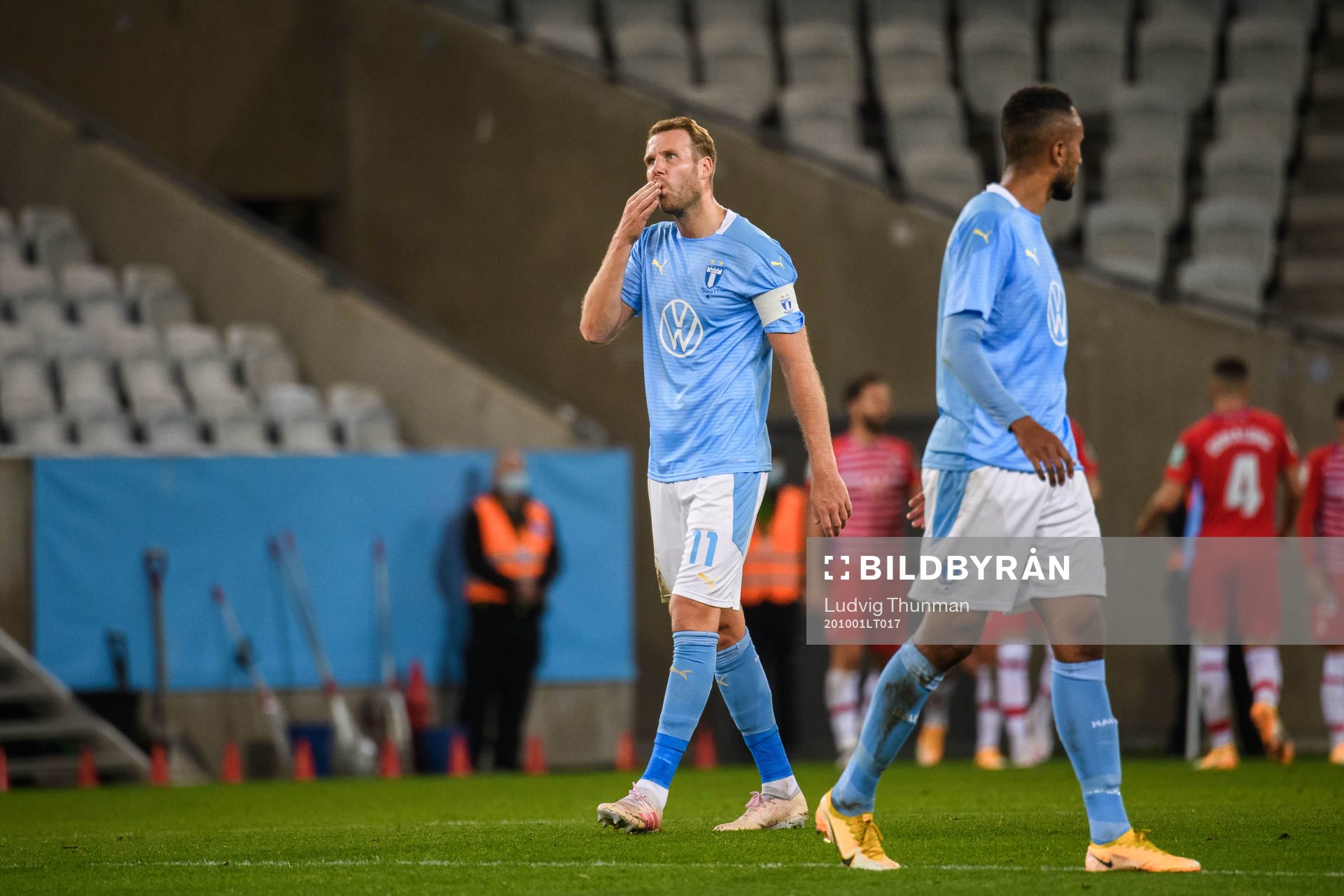 Ola Toivonen of Malmö FF looks dejected