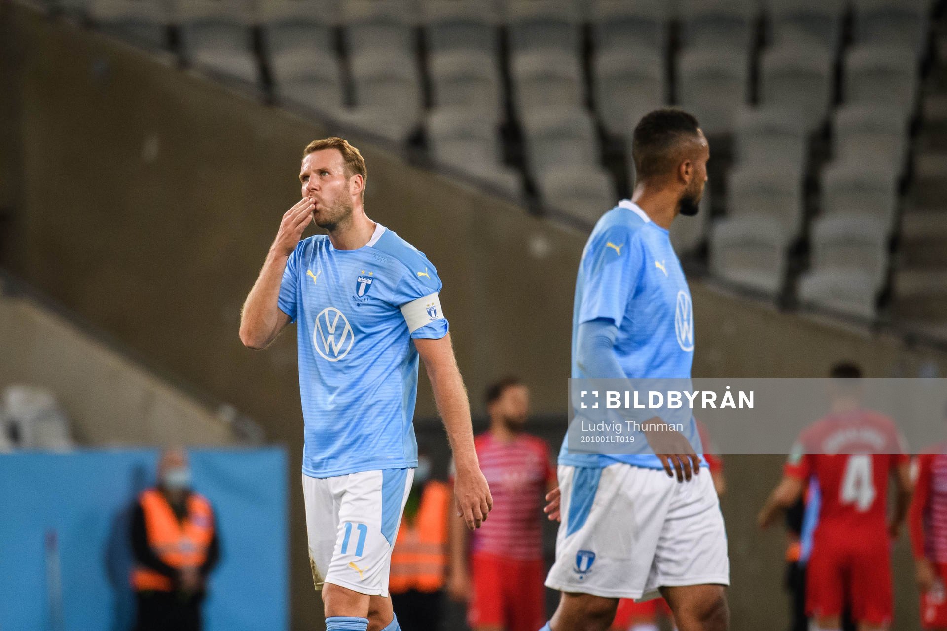 Ola Toivonen of Malmö FF looks dejected