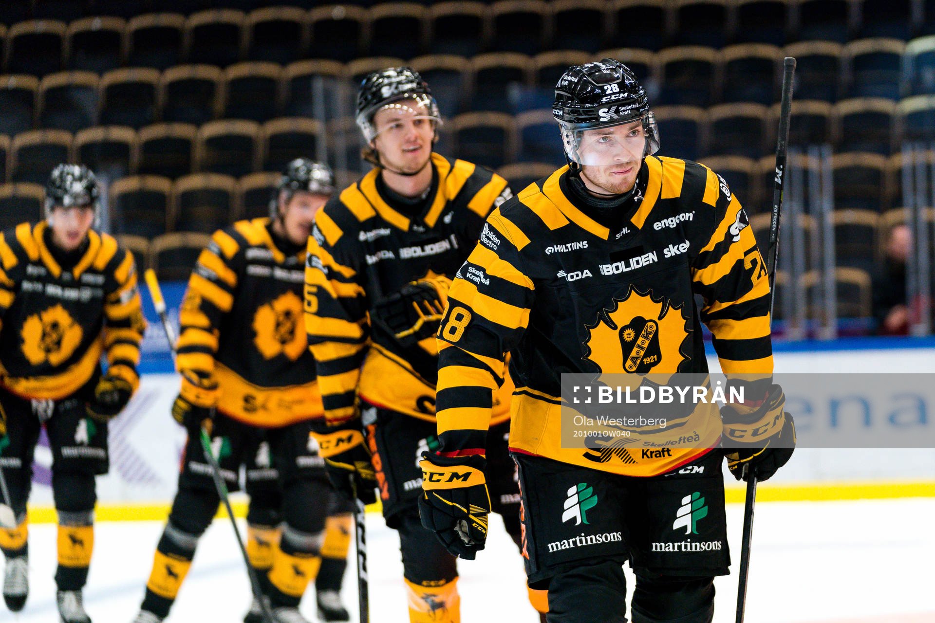 Skellefteås Jesper Frödén jublar