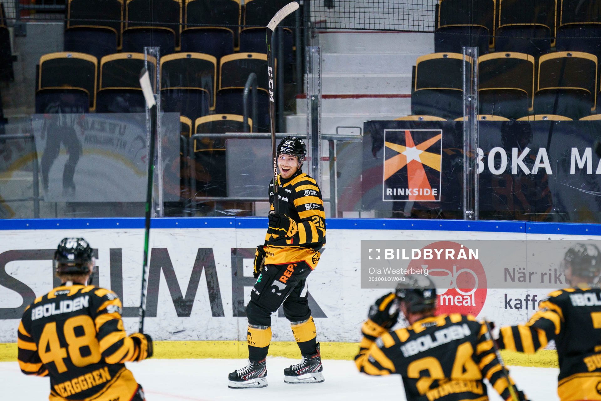 Skellefteås Jesper Frödén jublar