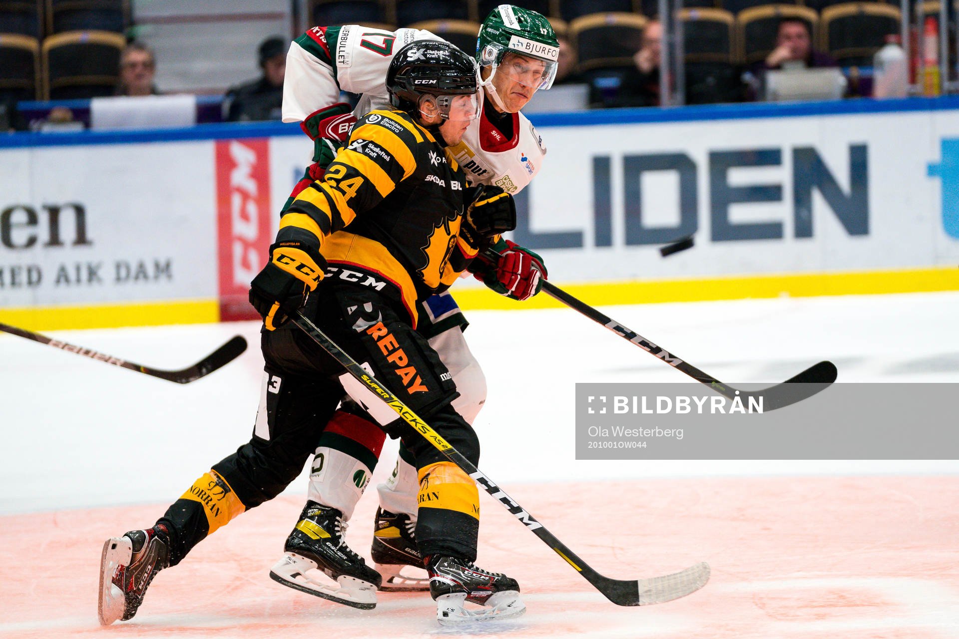 Skellefteås Andreas Wingerli och Frölundas Robin Alvarez