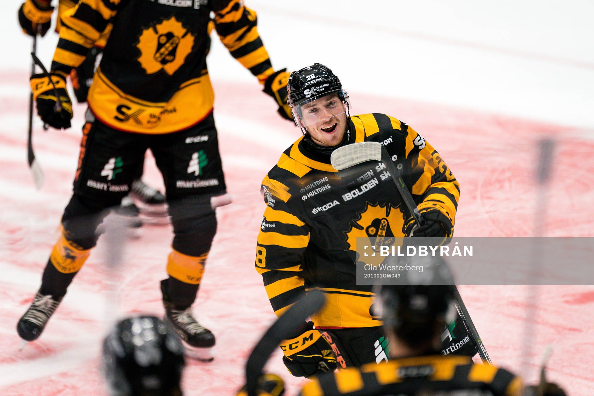 Skellefteås Jesper Frödén jublar