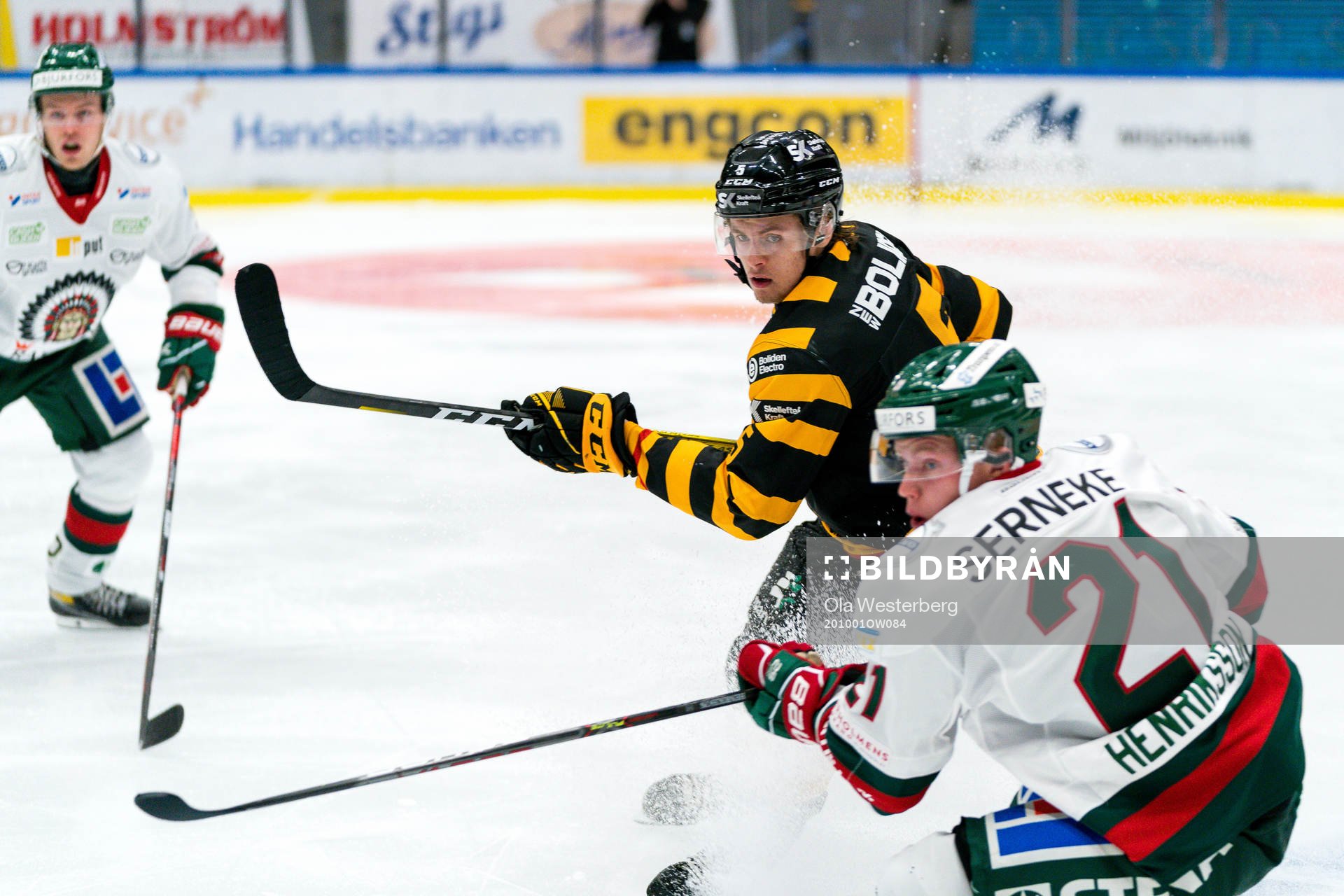 Skellefteås Philip Broberg  och Frölundas Karl Henriksson