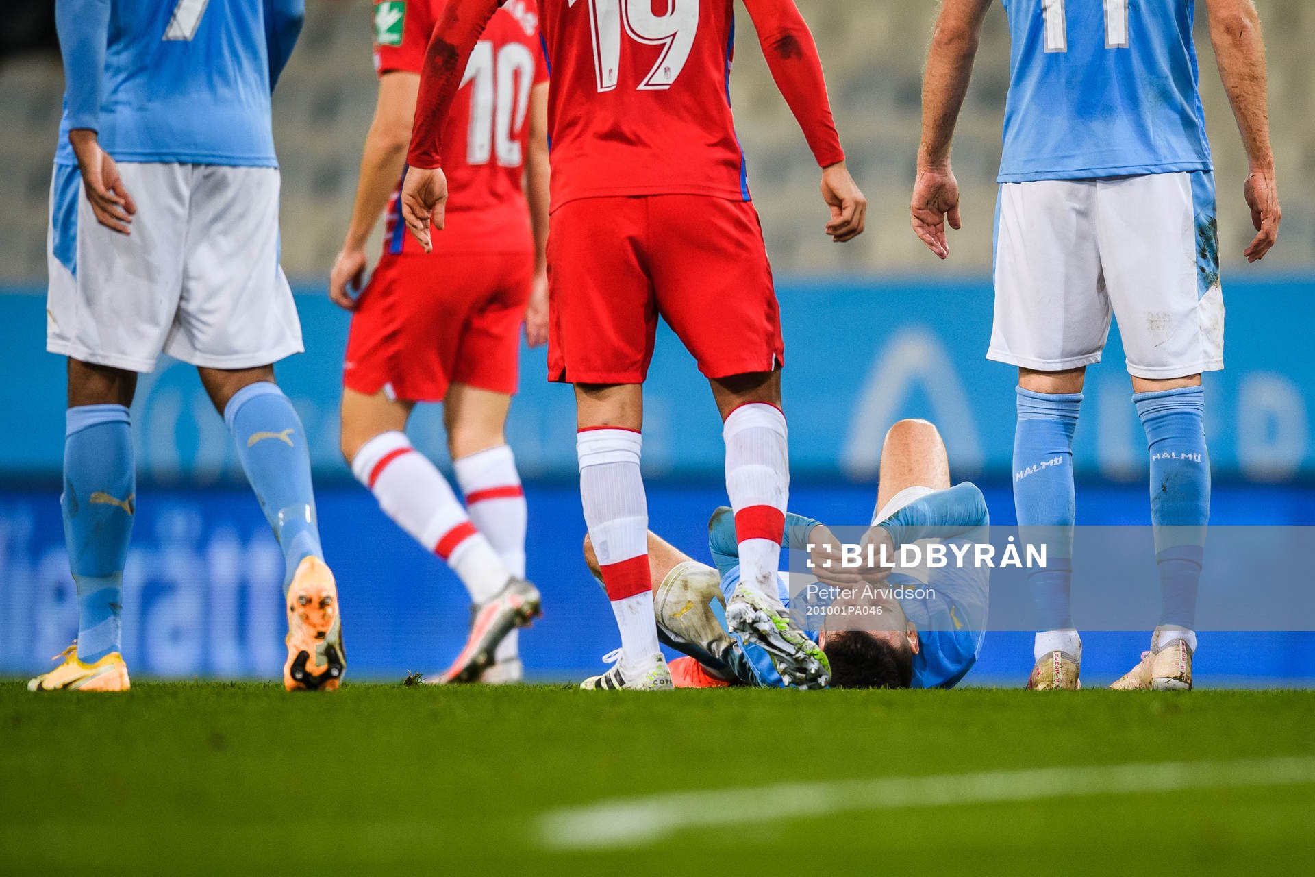 Erdal Rakip of Malmö FF in pain