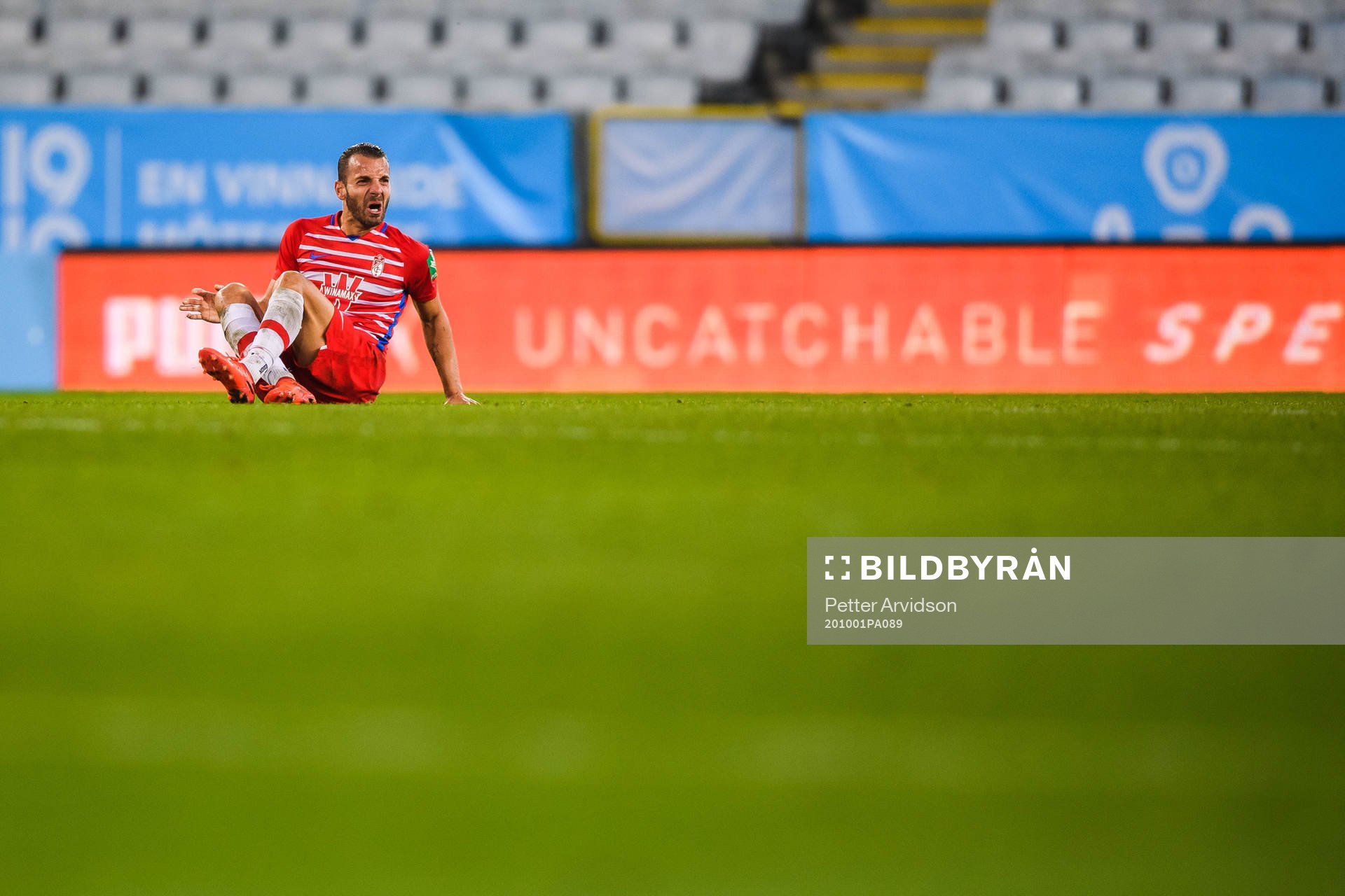 Roberto Soldado of Granada reacts