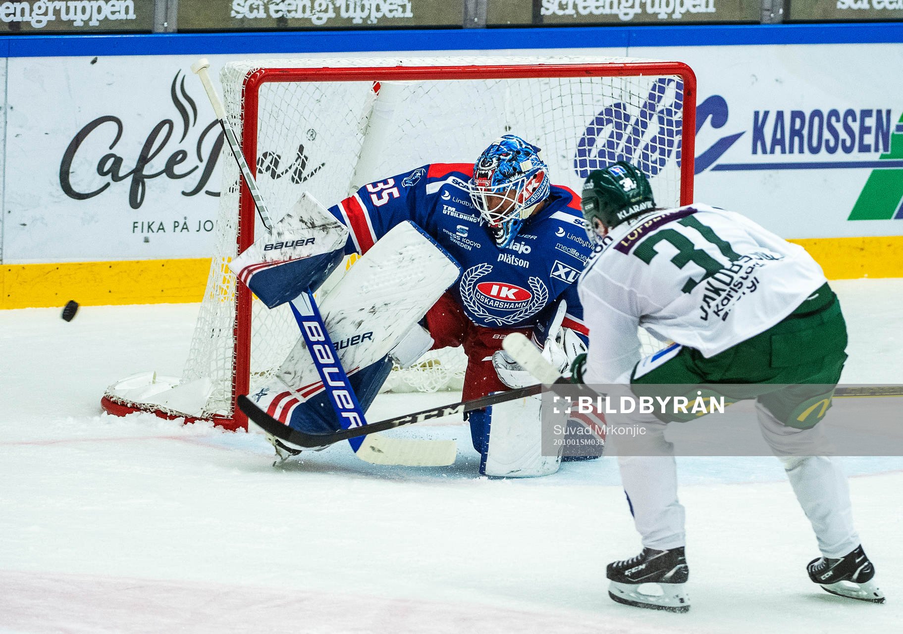 Oskarshamns målvakt Joe Cannata och Färjestads Carl
