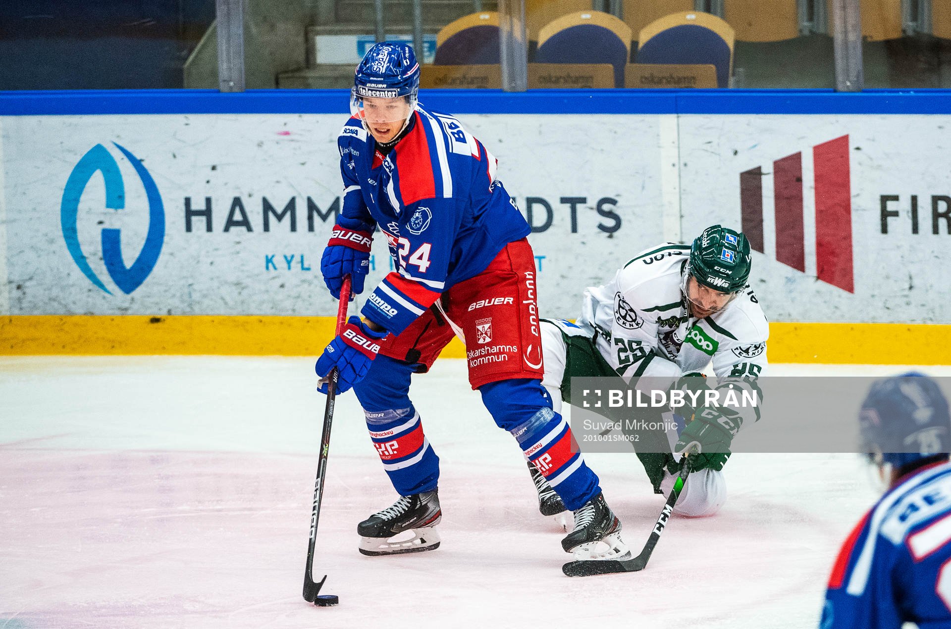 Oskarshamns Kim Strömberg och Färjestads Martin Johansson