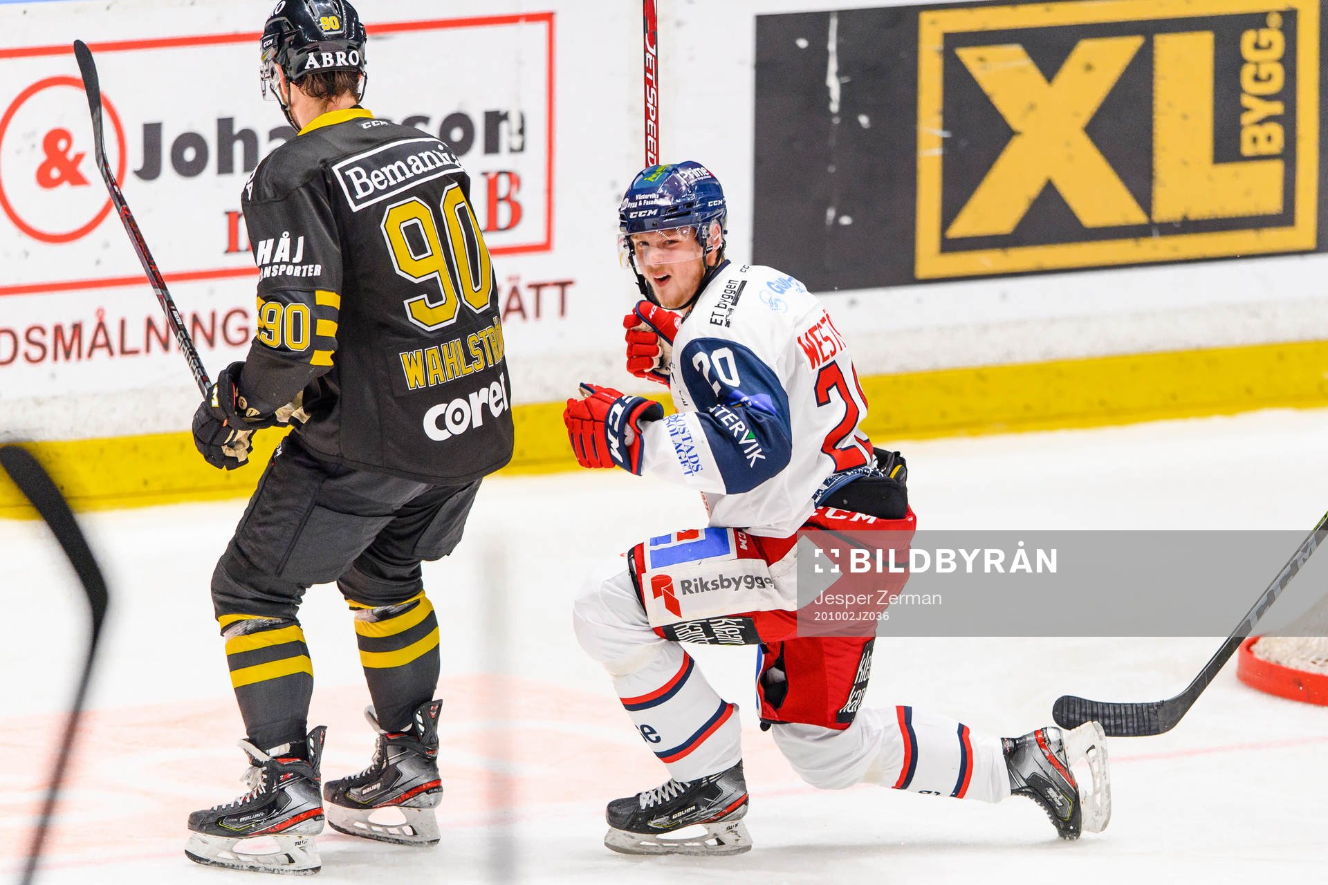 Västerviks Marcus Westfält jublar