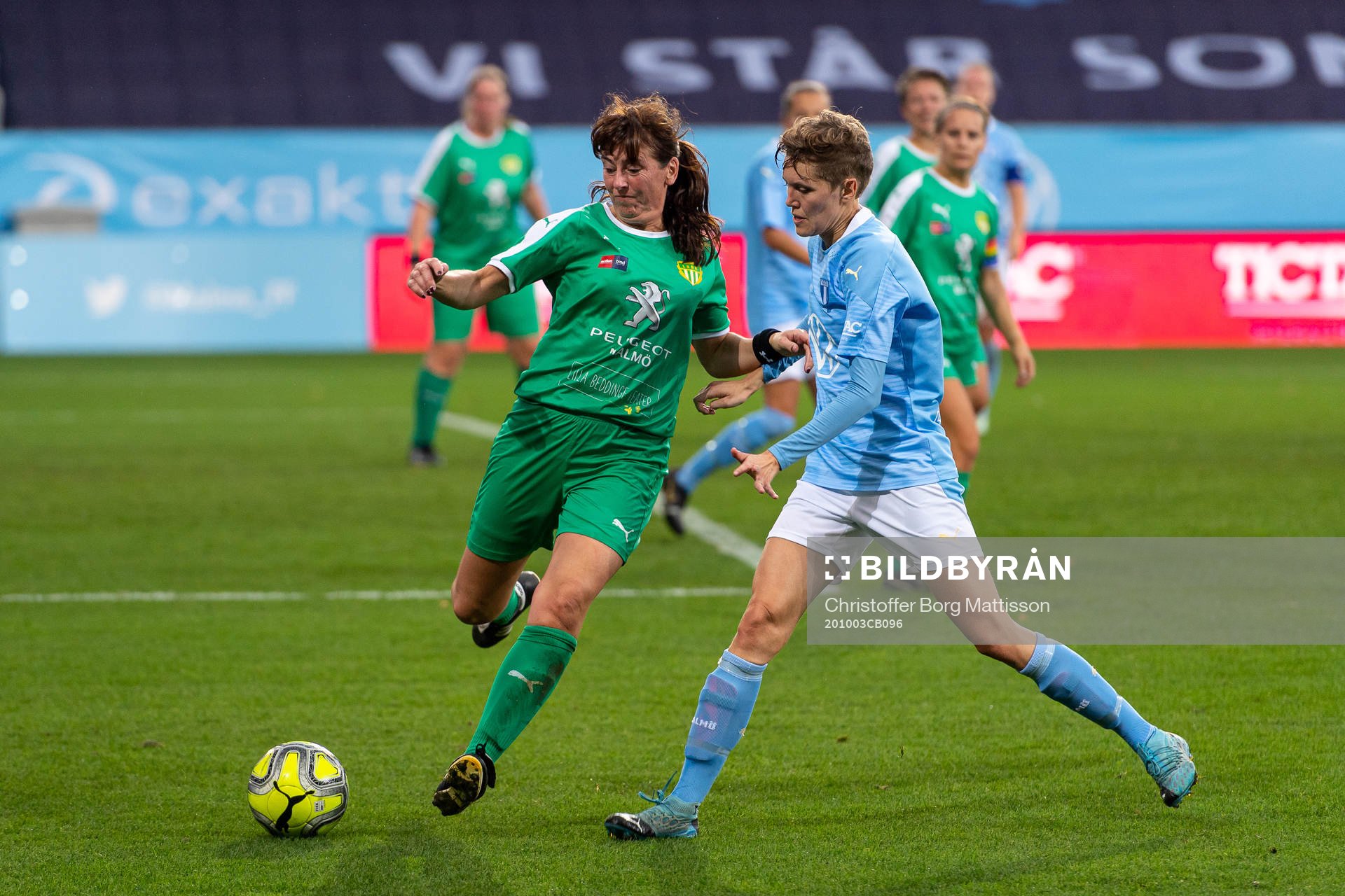 Lilla Beddinges Linda Silvermyr och Malmö FFs Anna Hellsten