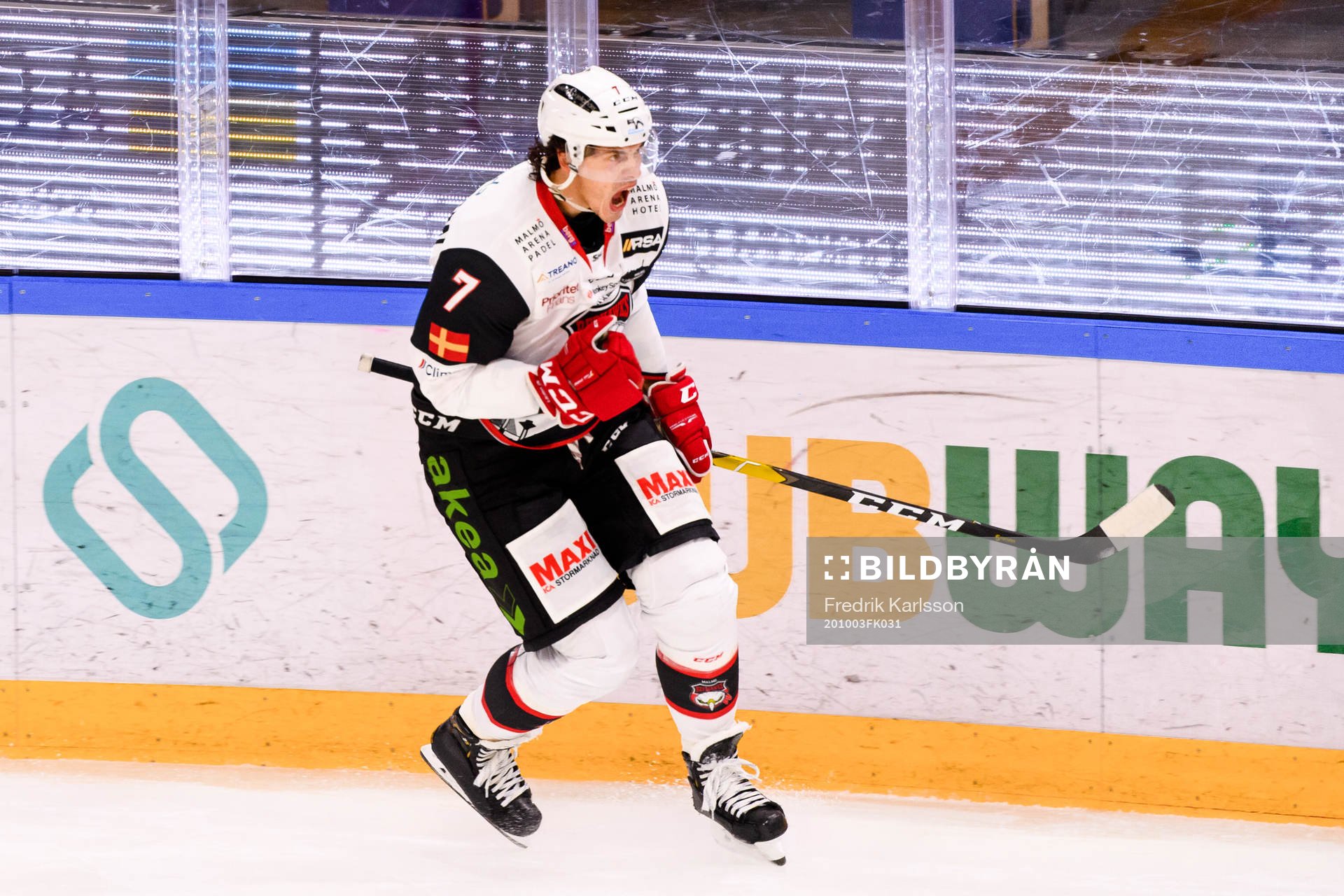 Malmö Redhawks Oliver Lauridsen jublar