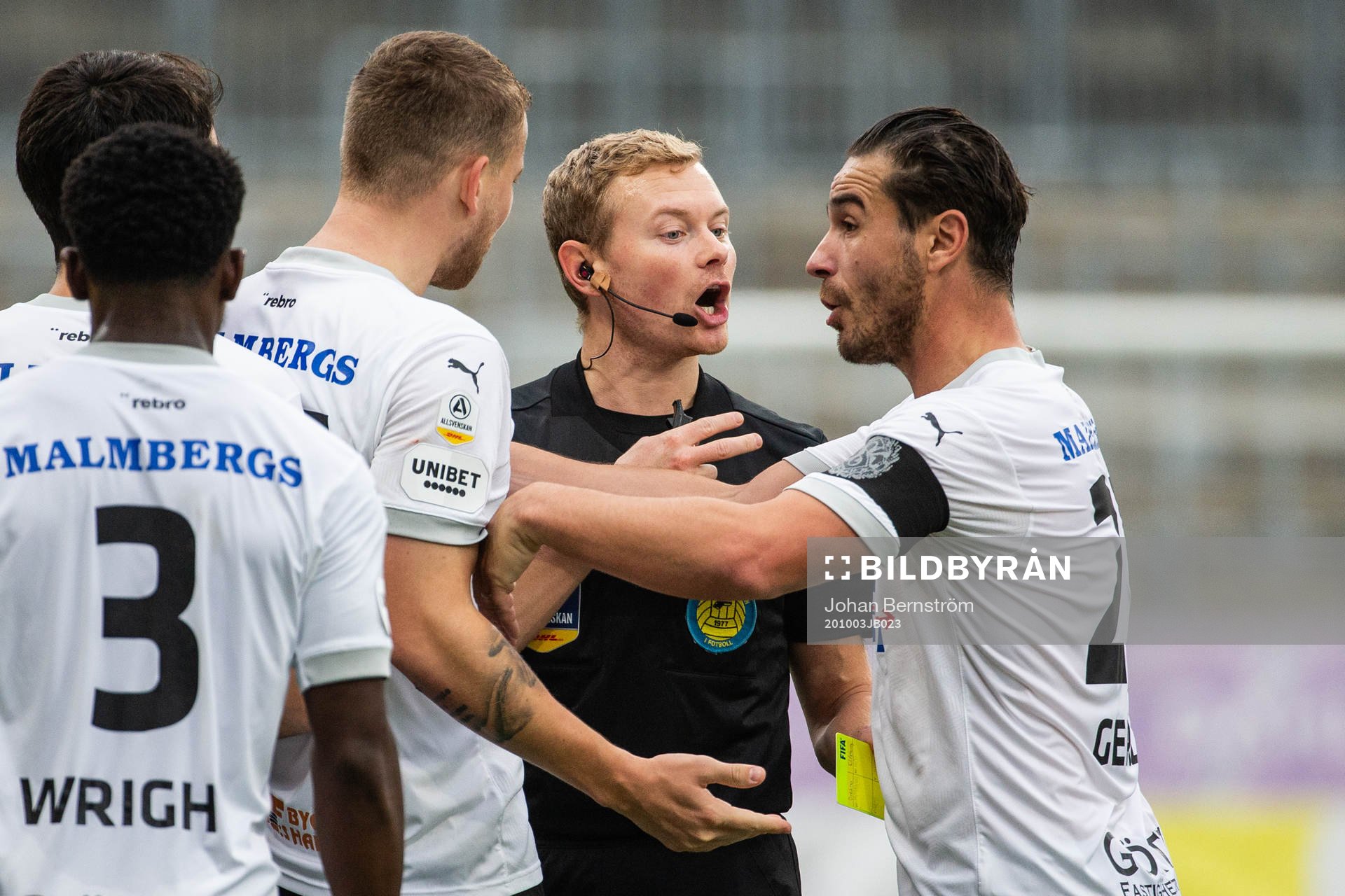 Örebros Andreas Skovgaard och Nordin Gerzic i en