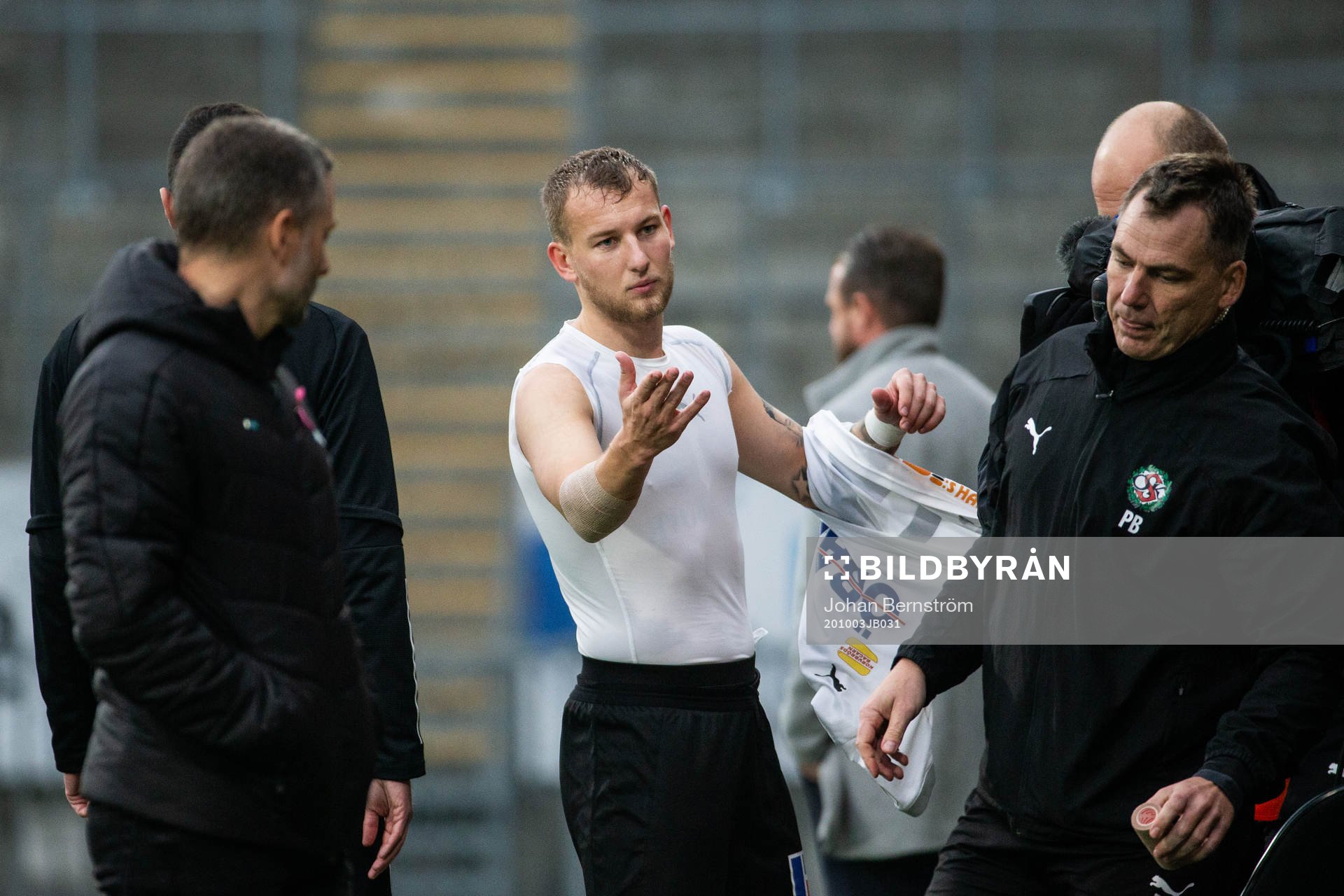 Örebros Andreas Skovgaard byter matchtröja