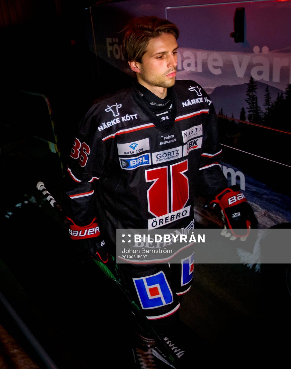 Örebros Mathias Bromé utan hjälm