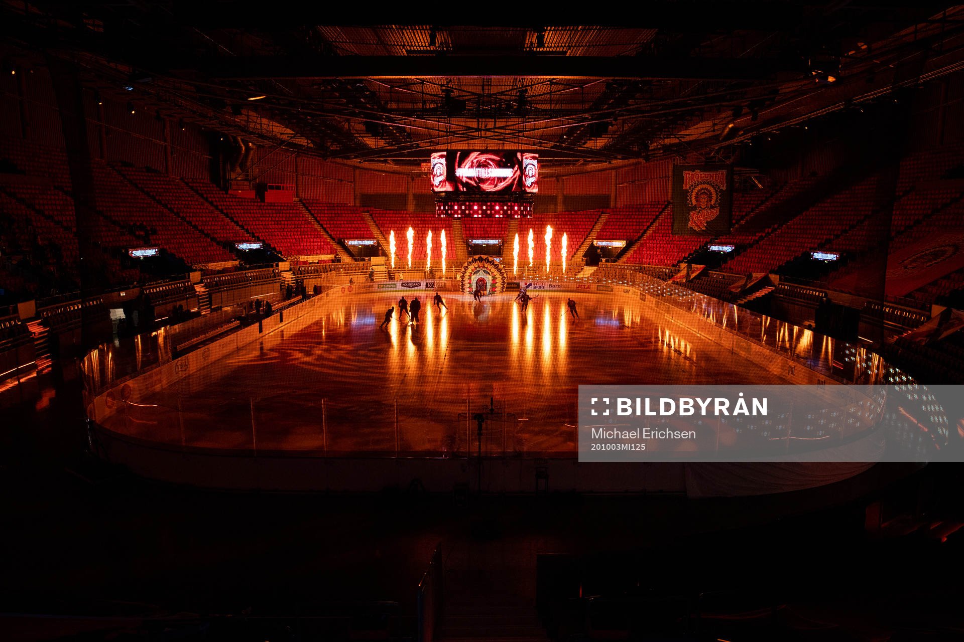 Frölundas intro i ett publiklöst Scandinavium innan