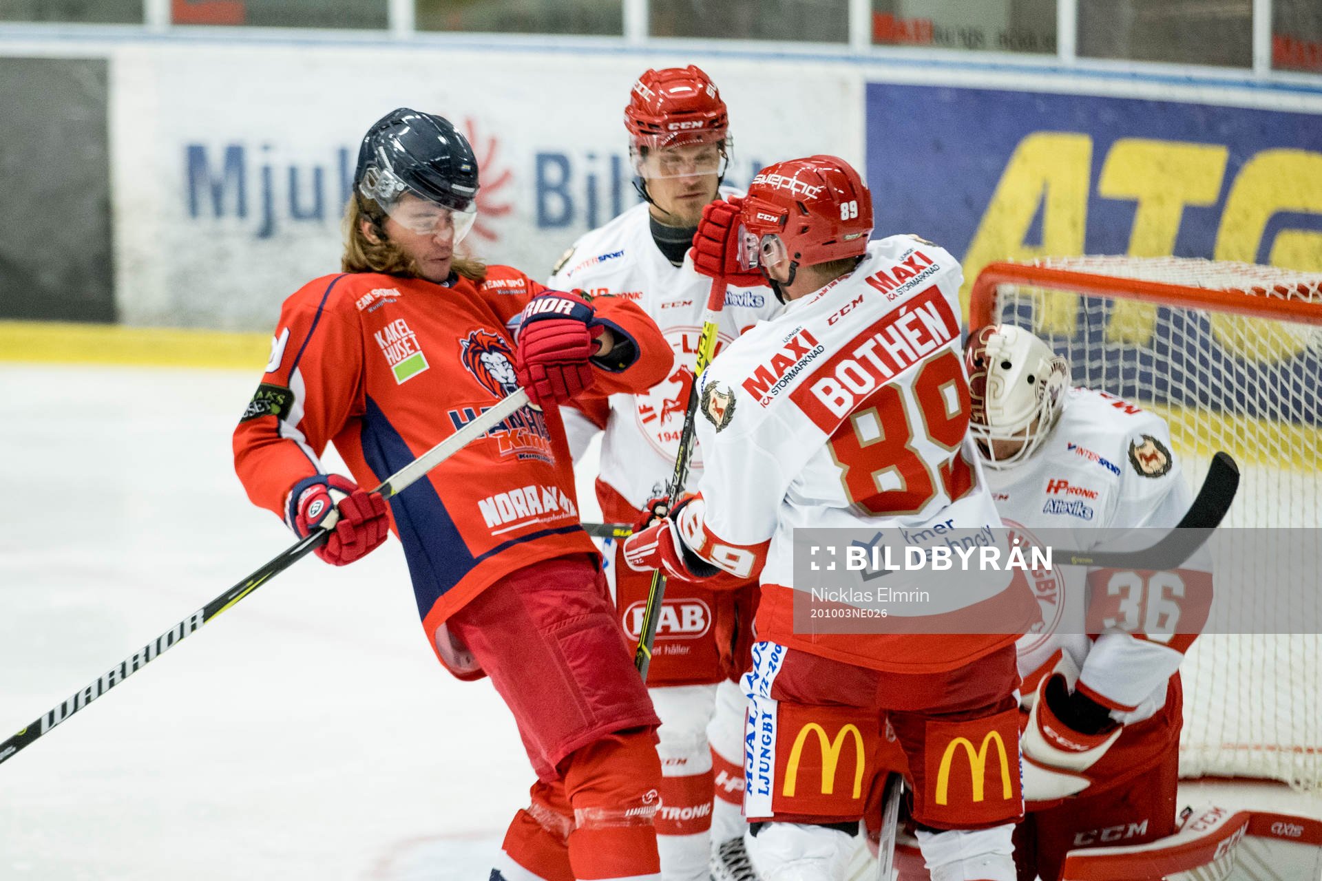 Hanhals Erik Hansson mot Troja Ljungbys Tim Bothén