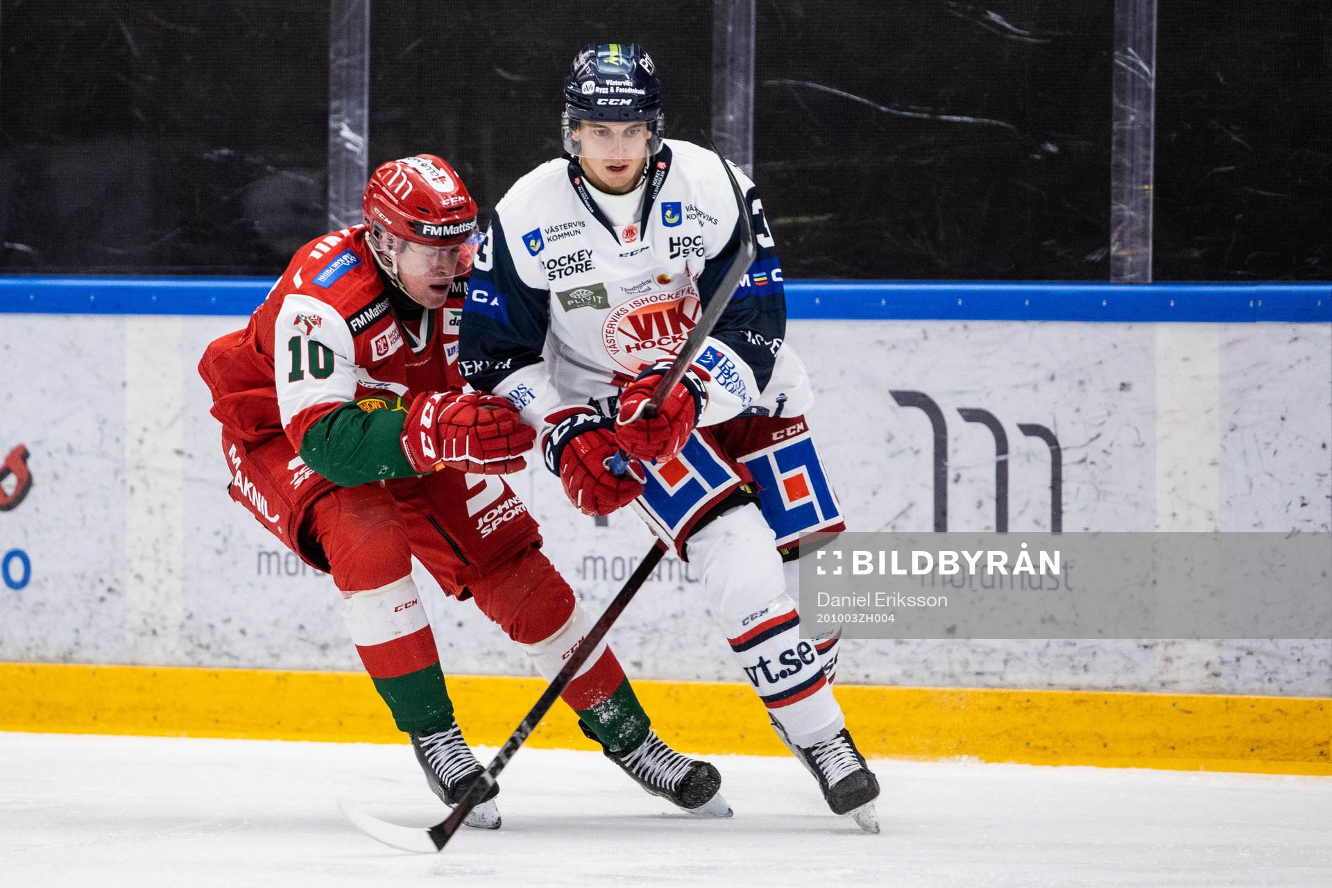 Moras Isak Garfve  och Västerviks Fabian Ilestedt