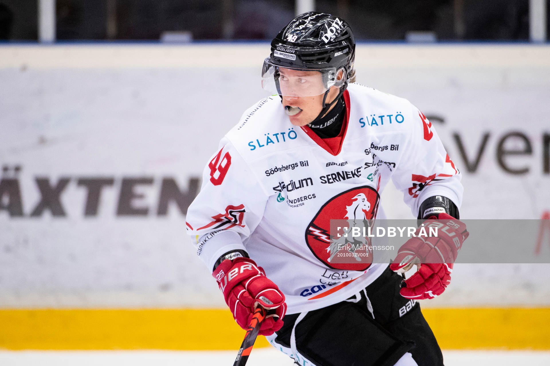 Vita Hästens Filip Cruseman