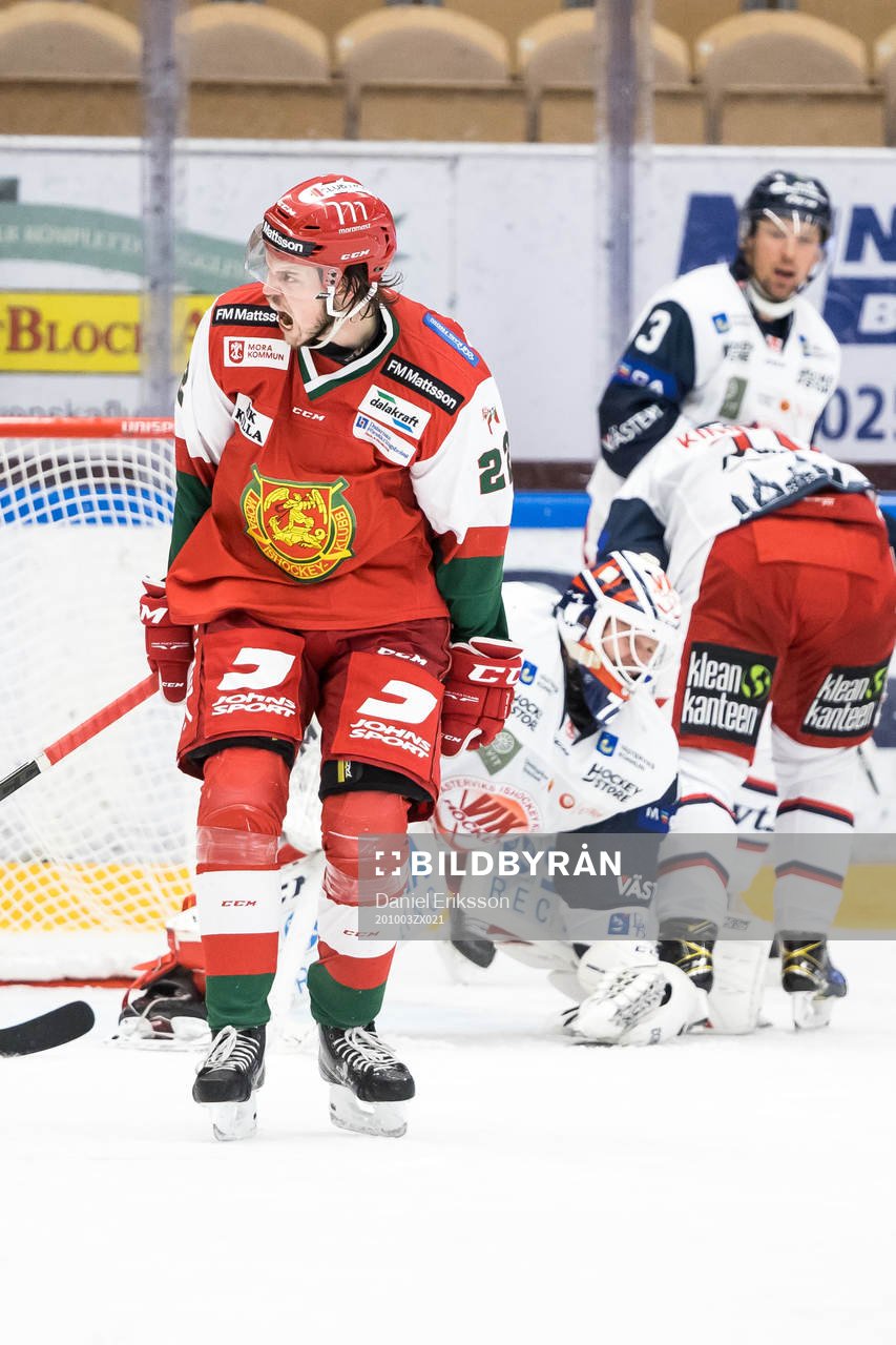 Moras Måns Carlsson jubel