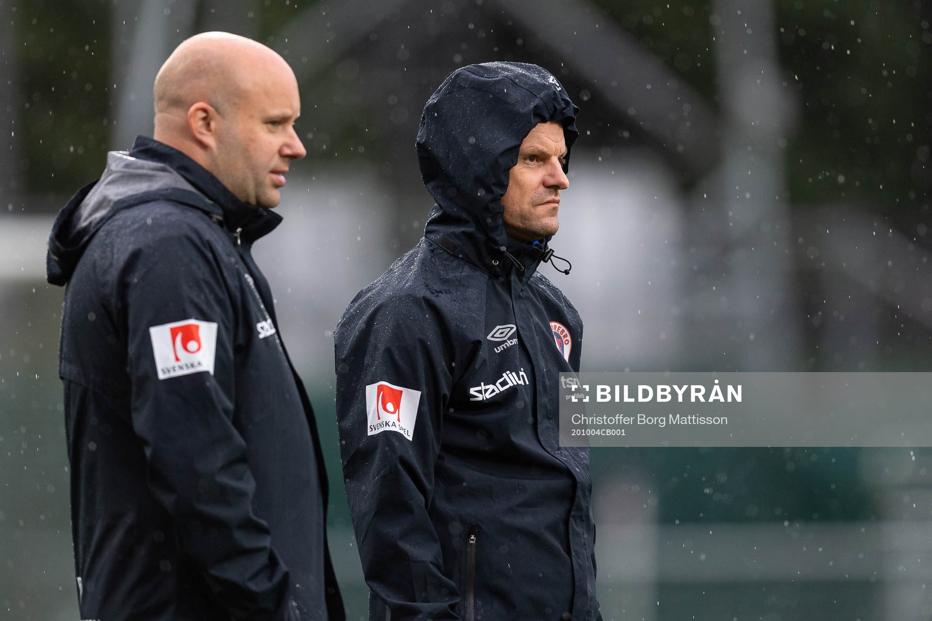Örebros tränare Martin Skogman och Stefan Ärnsved