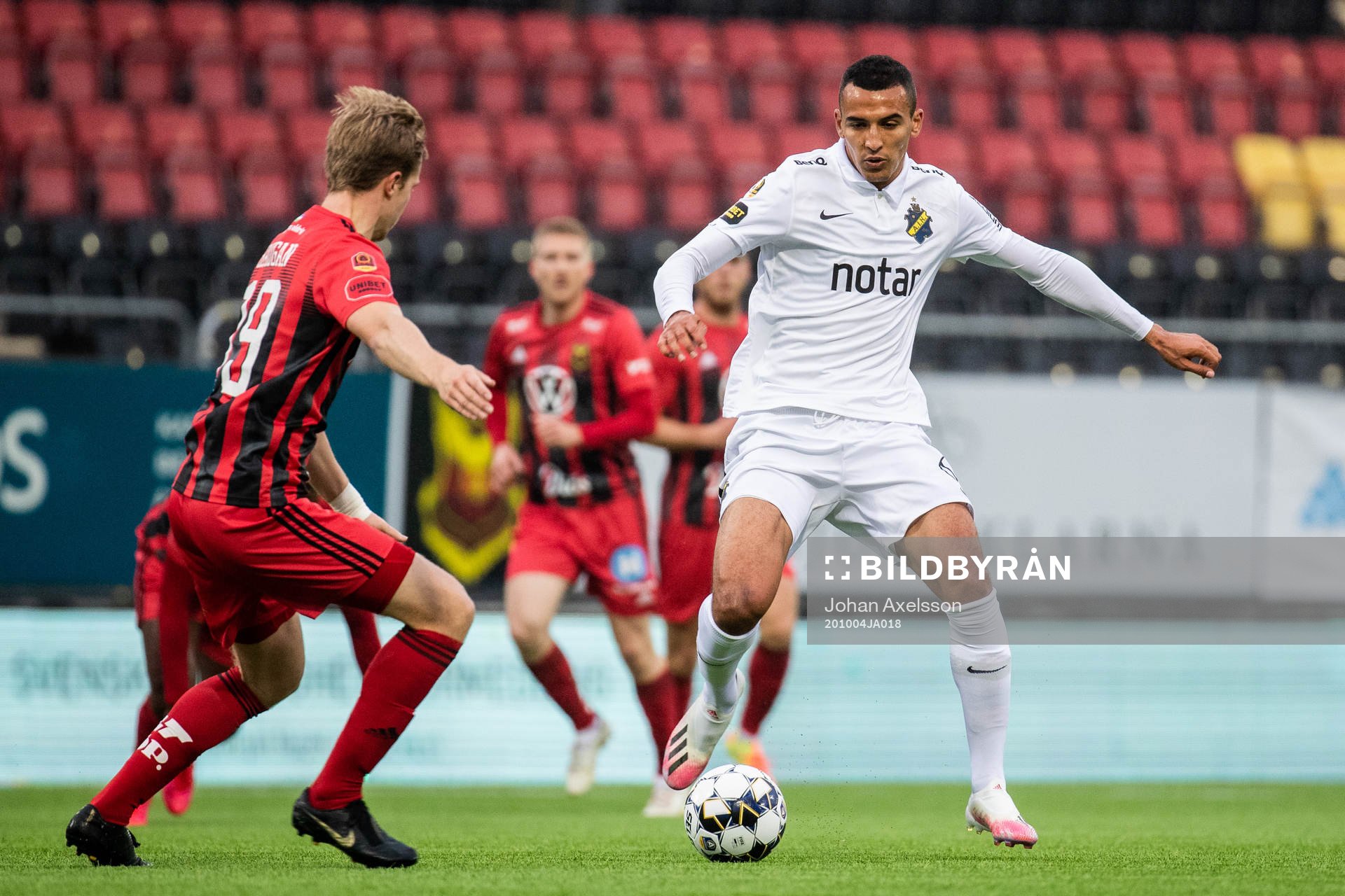 s Nabil Bahoui och Östersunds Eirik Haugan