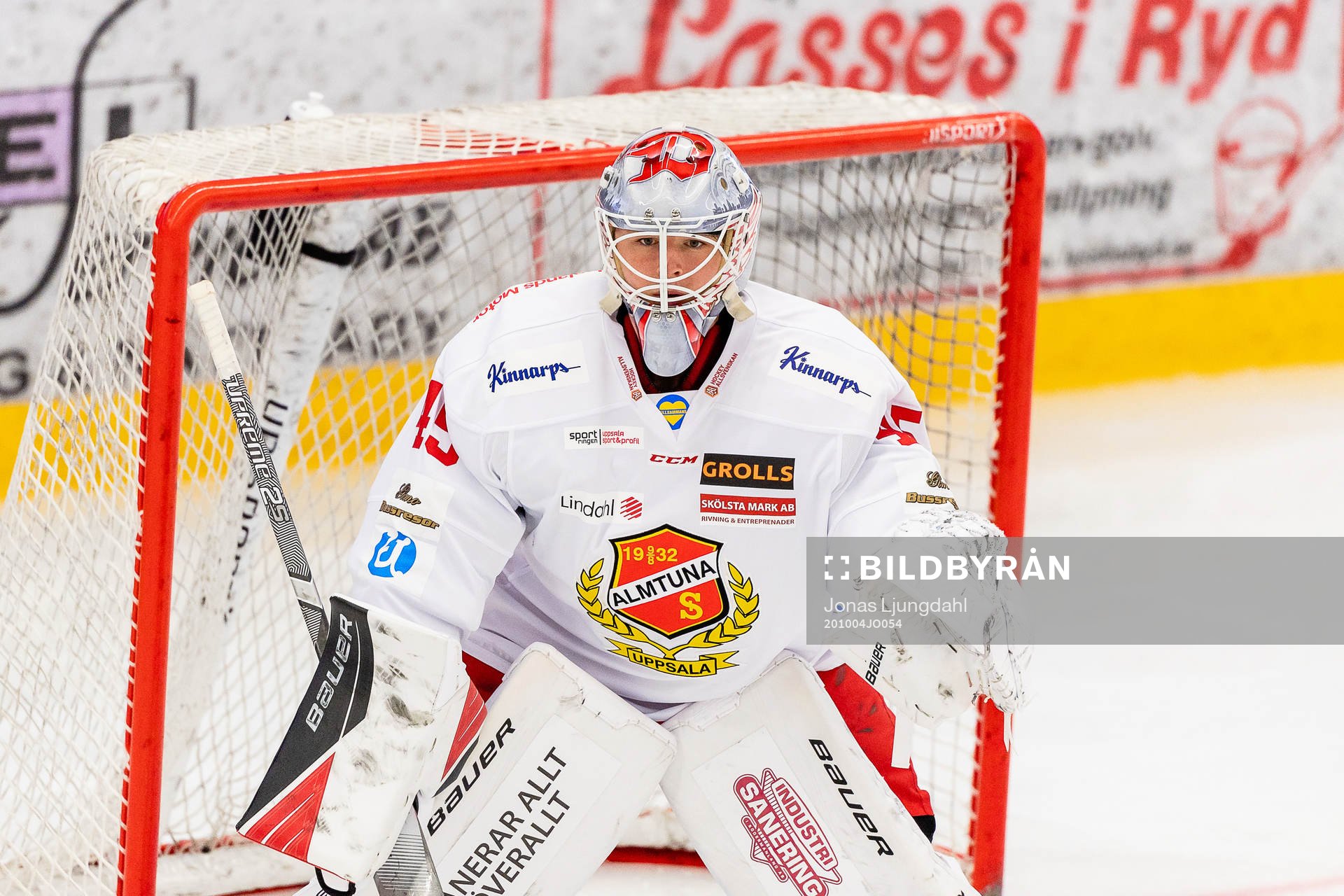 Almtunas målvakt Filip Larsson